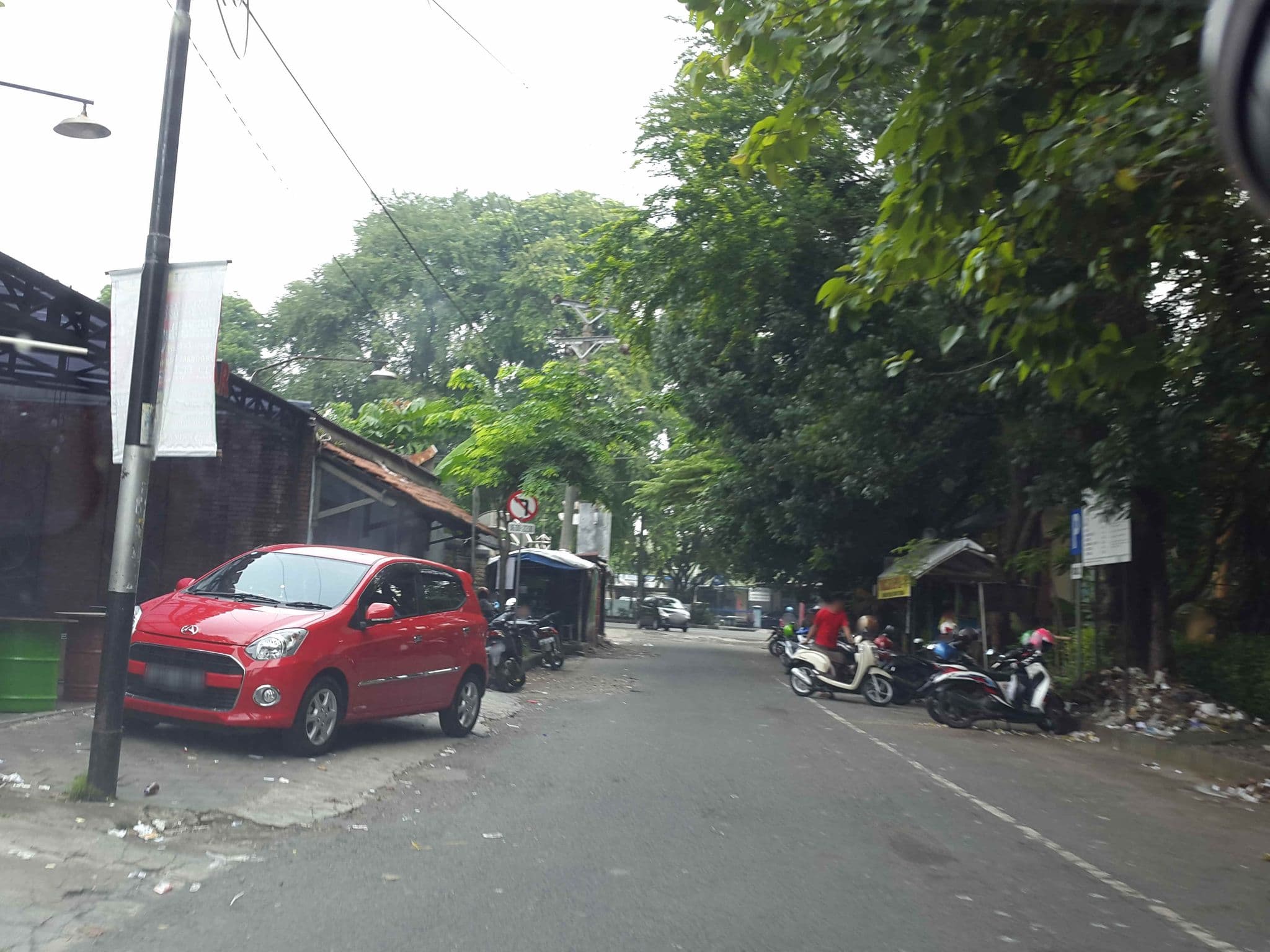 Street view near Hotel harmony inn, Surakarta — © roadroid (CC BY-SA · Mapillary)