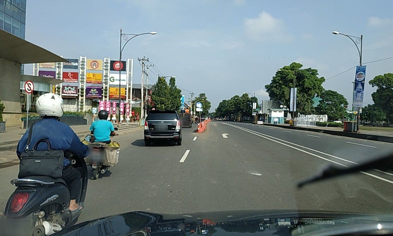 Street view near Swiss-Belhotel Purwokerto, Purwokerto — © riyadiwibowo (CC BY-SA · Mapillary)