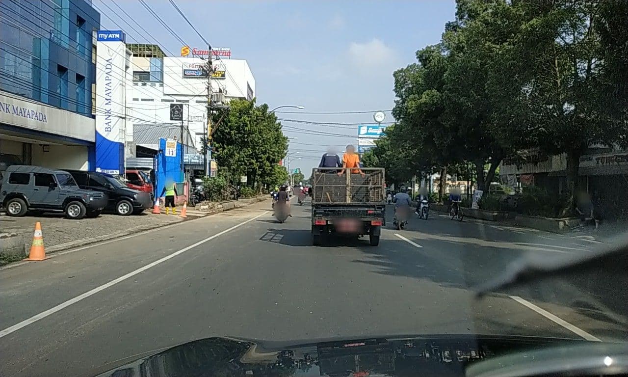 Street view near Hotel Luminor, Purwokerto — © riyadiwibowo (CC BY-SA · Mapillary)