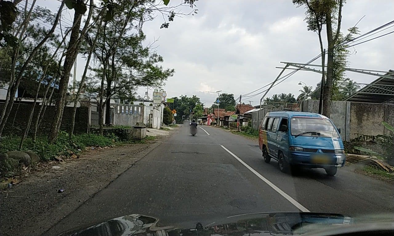 Street view near Coffee shop hotel lingga bandung, Purwokerto — © riyadiwibowo (CC BY-SA · Mapillary)