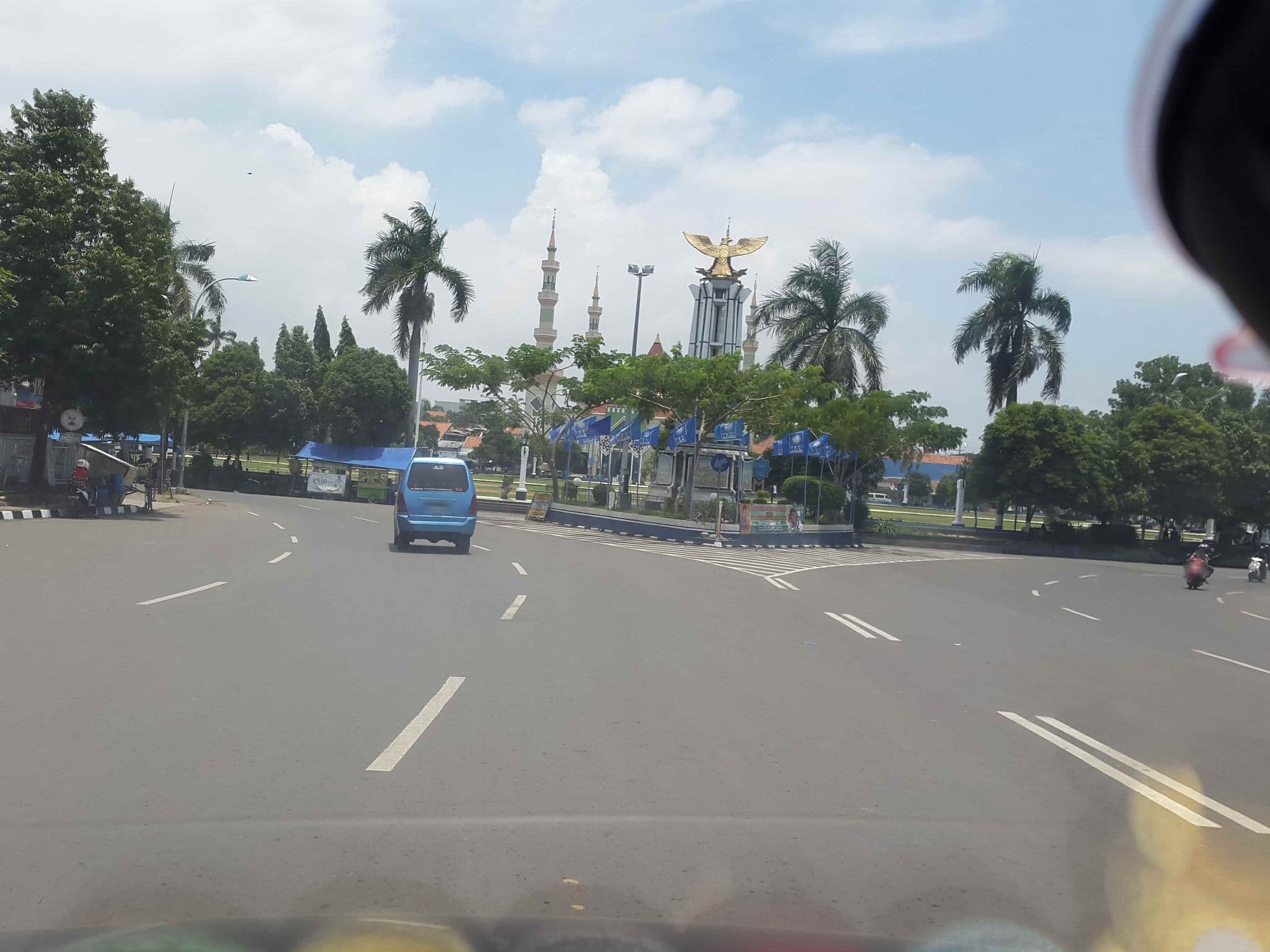 Street view near Kencana Hotel Tegal, Tegal — © roadroid (CC BY-SA · Mapillary)