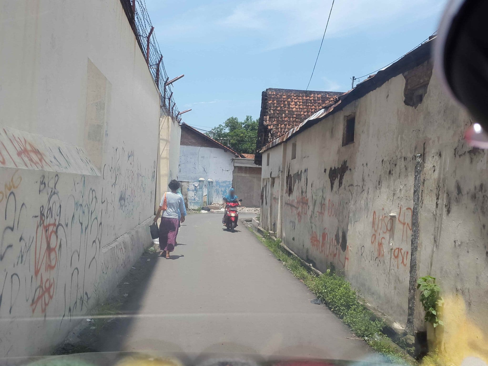 Street view near Villa Taman Eden, Tegal — © roadroid (CC BY-SA · Mapillary)