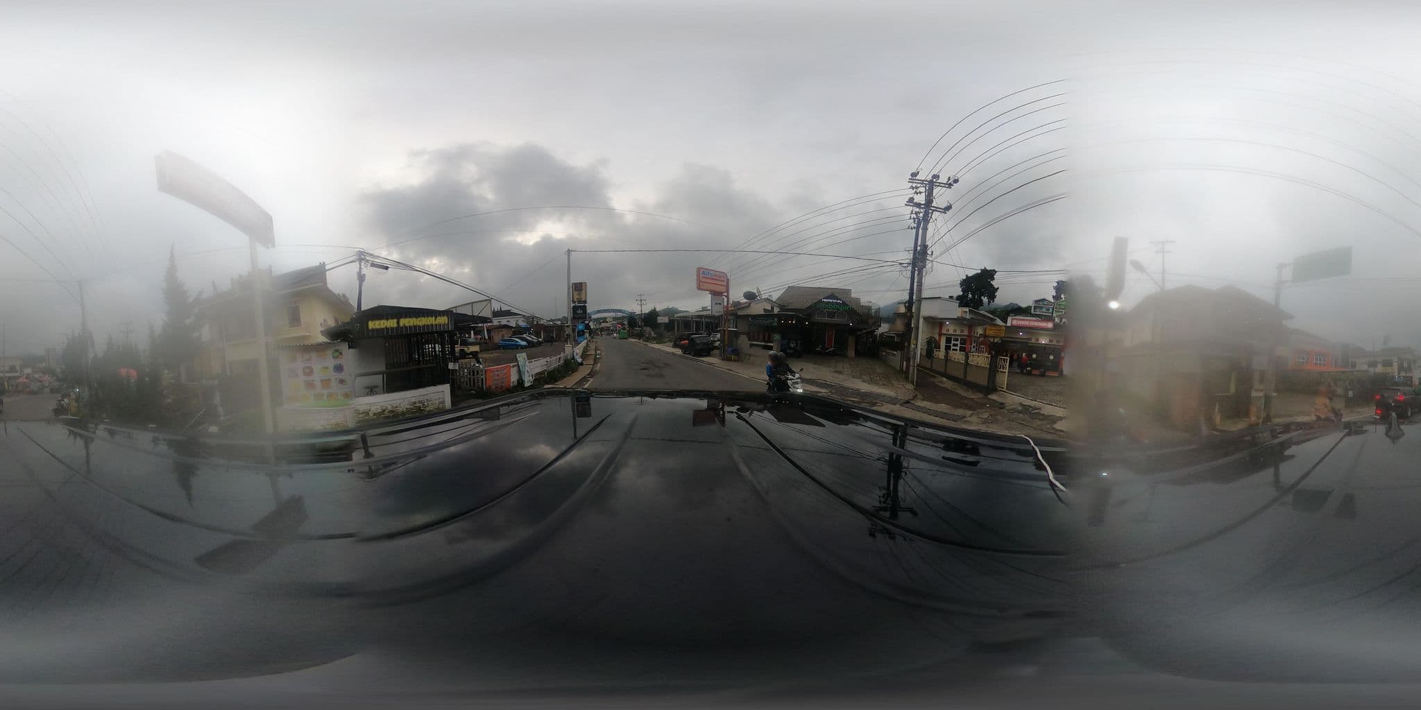 Street view near Hotel Larasati, Wonosobo — © rgtm_ryuiki (CC BY-SA · Mapillary)