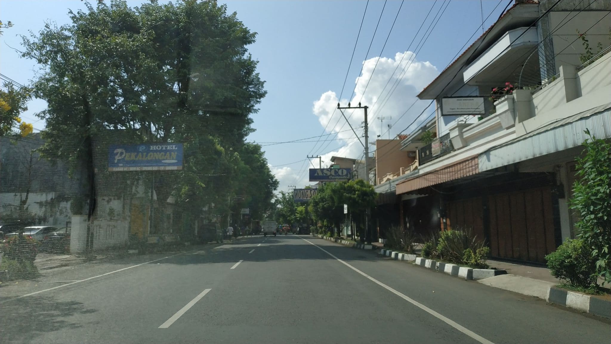 Street view near Hotel Pekalongan, Pekalongan — © zainabr (CC BY-SA · Mapillary)