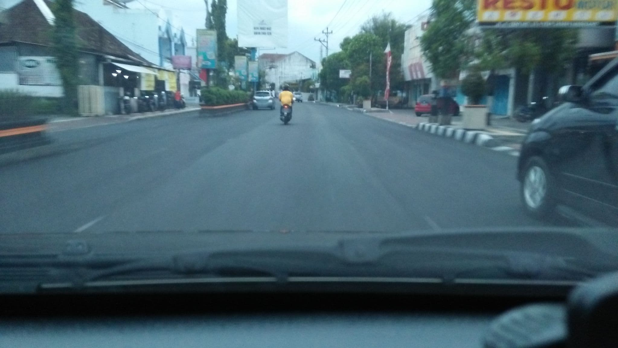 Street view near hotel wijaya, Magelang — © hestiningsih (CC BY-SA · Mapillary)