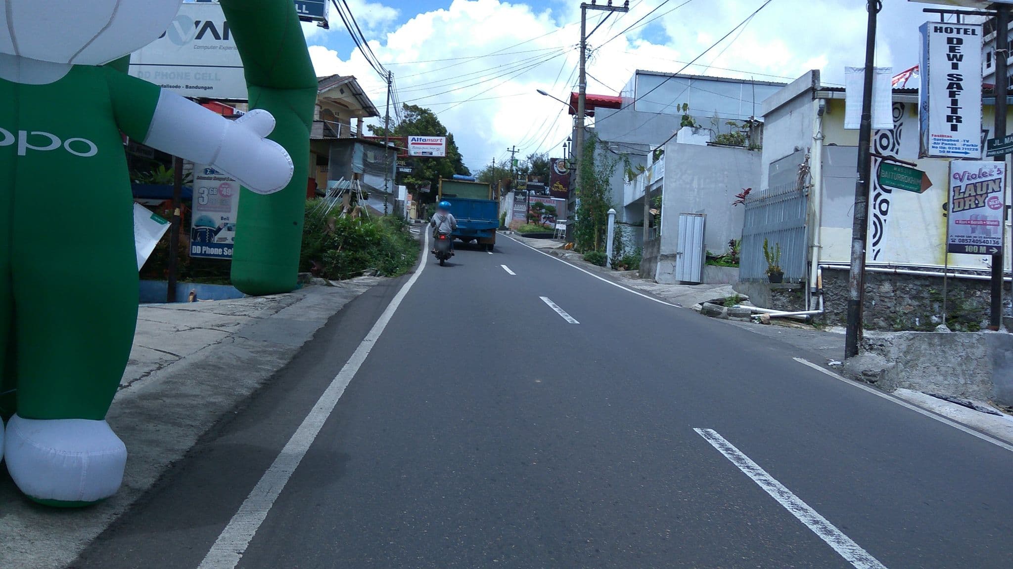 Street view near Hotel Tri Kusuma, Ambarawa — © arizalkawamuna (CC BY-SA · Mapillary)