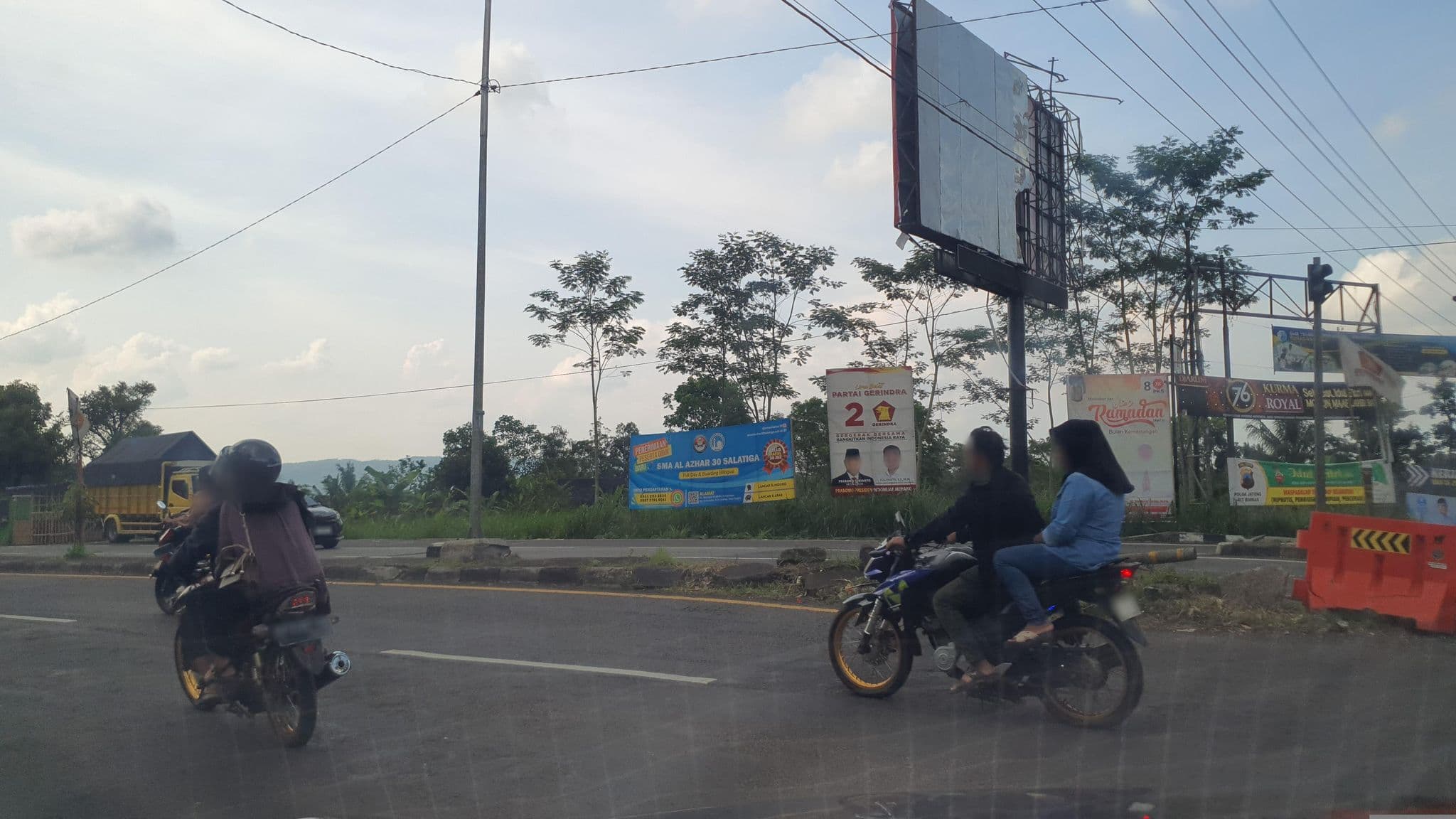 Street view near Nogosaren Salaran, Kopeng, Salatiga, Salatiga — © FotoPeta (CC BY-SA · Mapillary)