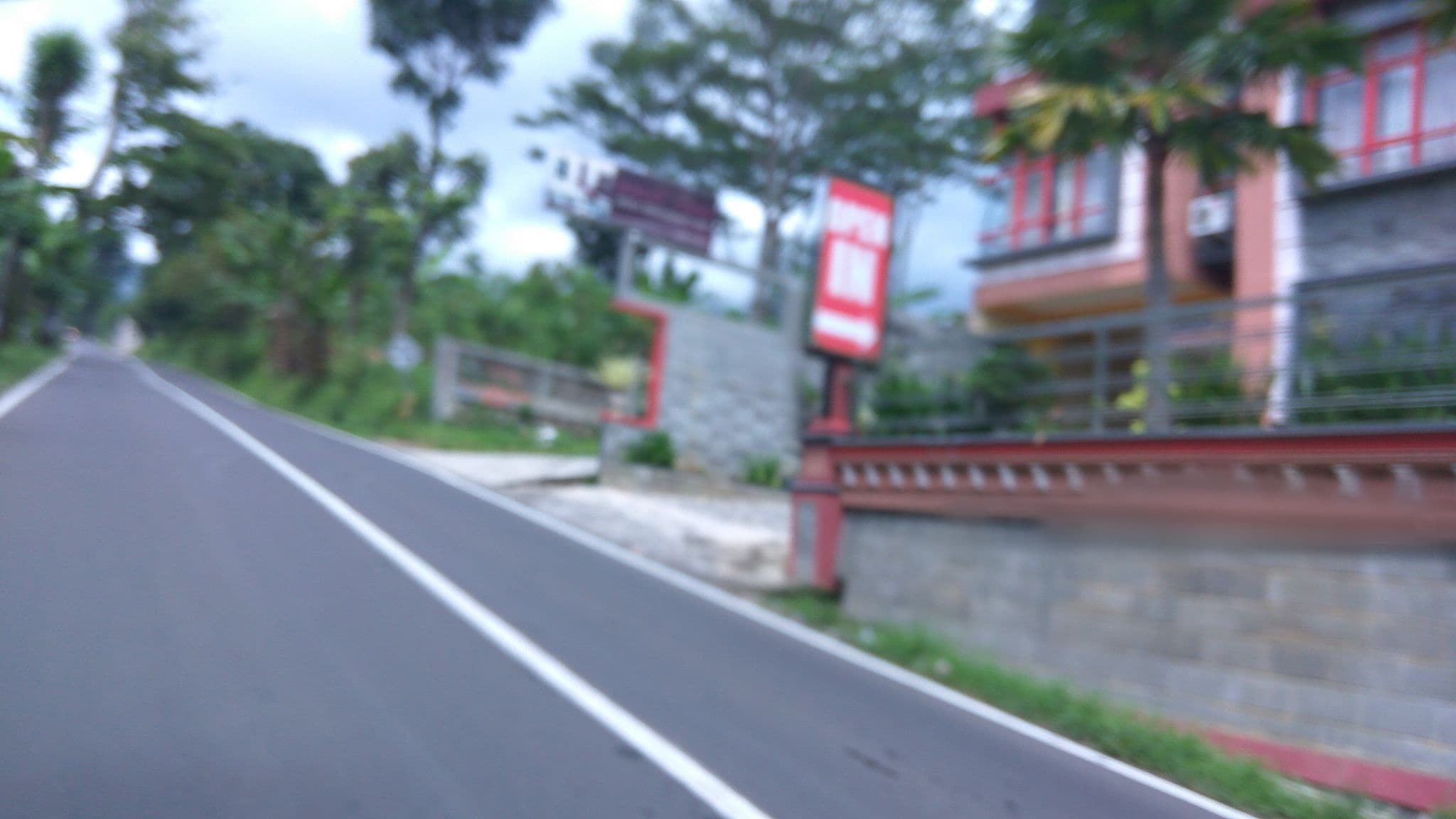 Street view near Hotel bergas indah, Ungaran — © sidik_desuarga (CC BY-SA · Mapillary)