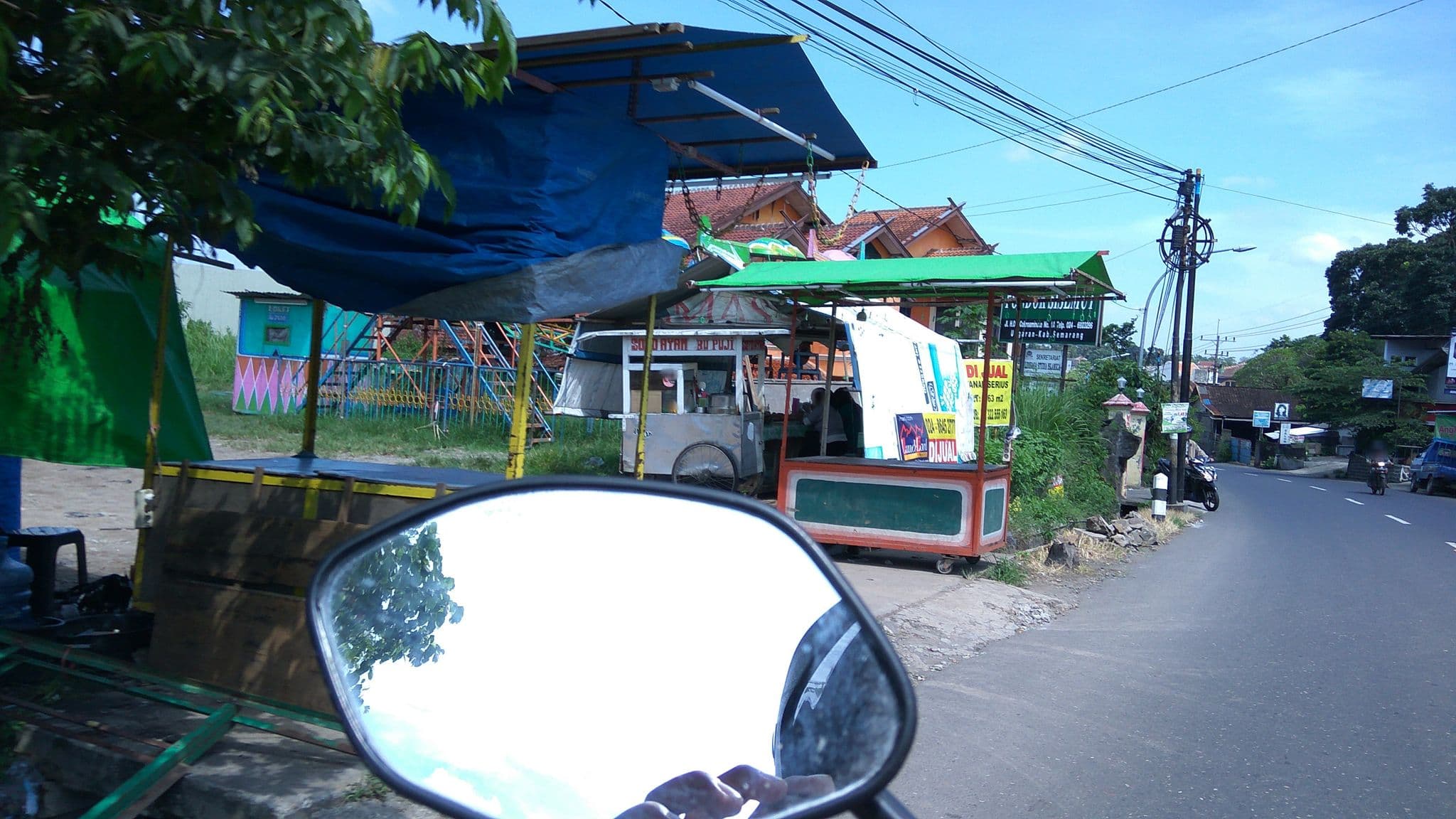 Street view near Ibis Hotel Surabaya, Ungaran — © arizalkawamuna (CC BY-SA · Mapillary)