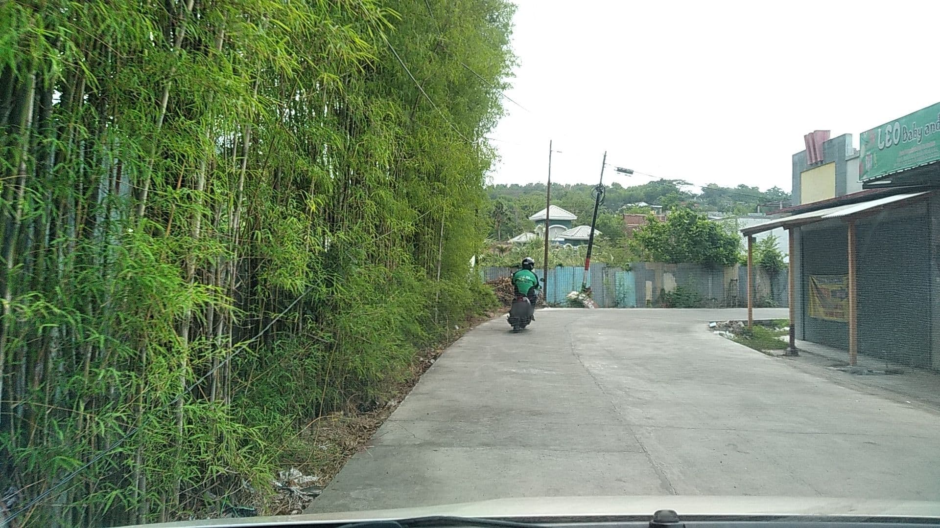 Street view near River House Hotel & Cafe, Semarang — © roadroid (CC BY-SA · Mapillary)