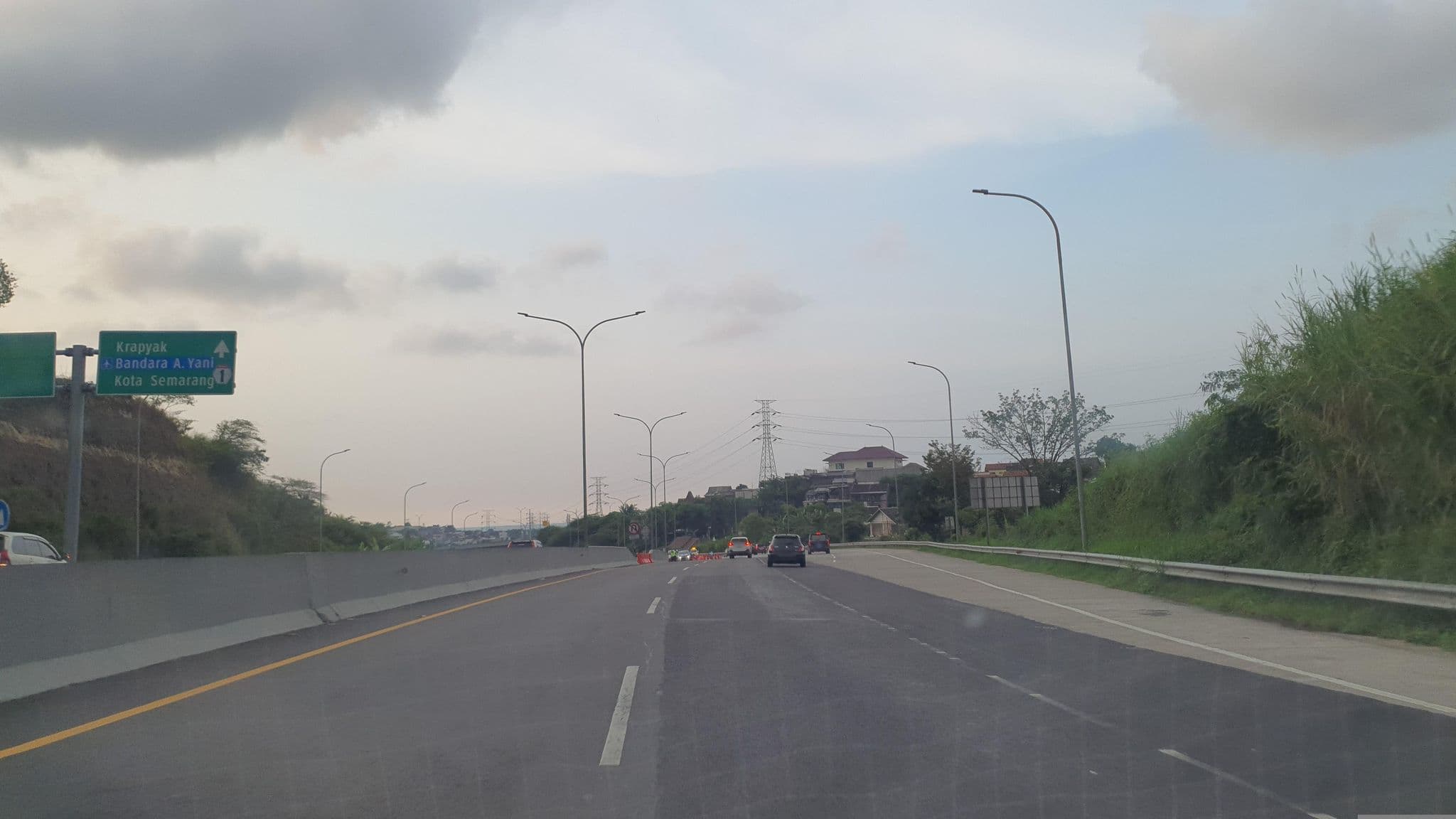 Street view near FBM office hds, Semarang — © FotoPeta (CC BY-SA · Mapillary)
