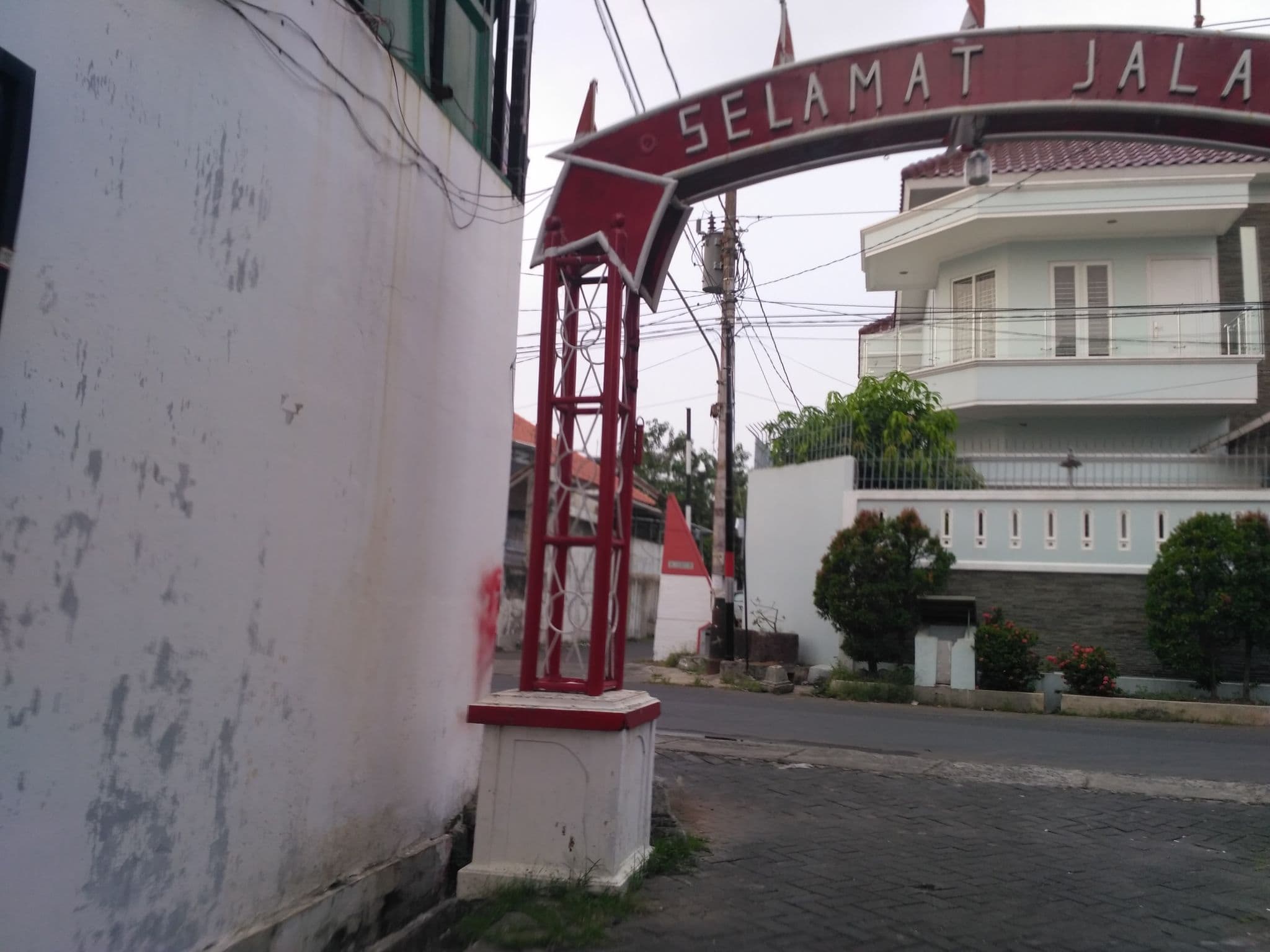 Street view near Airy Semarang Barat Amarta Raya, Semarang — © nicolas_samosir (CC BY-SA · Mapillary)