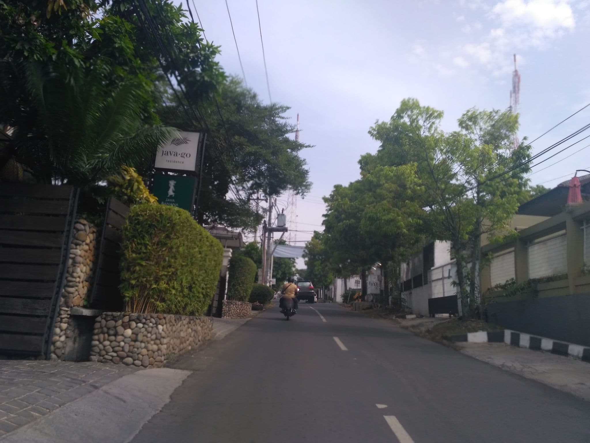 Street view near Java Banana, Semarang — © nicolas_samosir (CC BY-SA · Mapillary)
