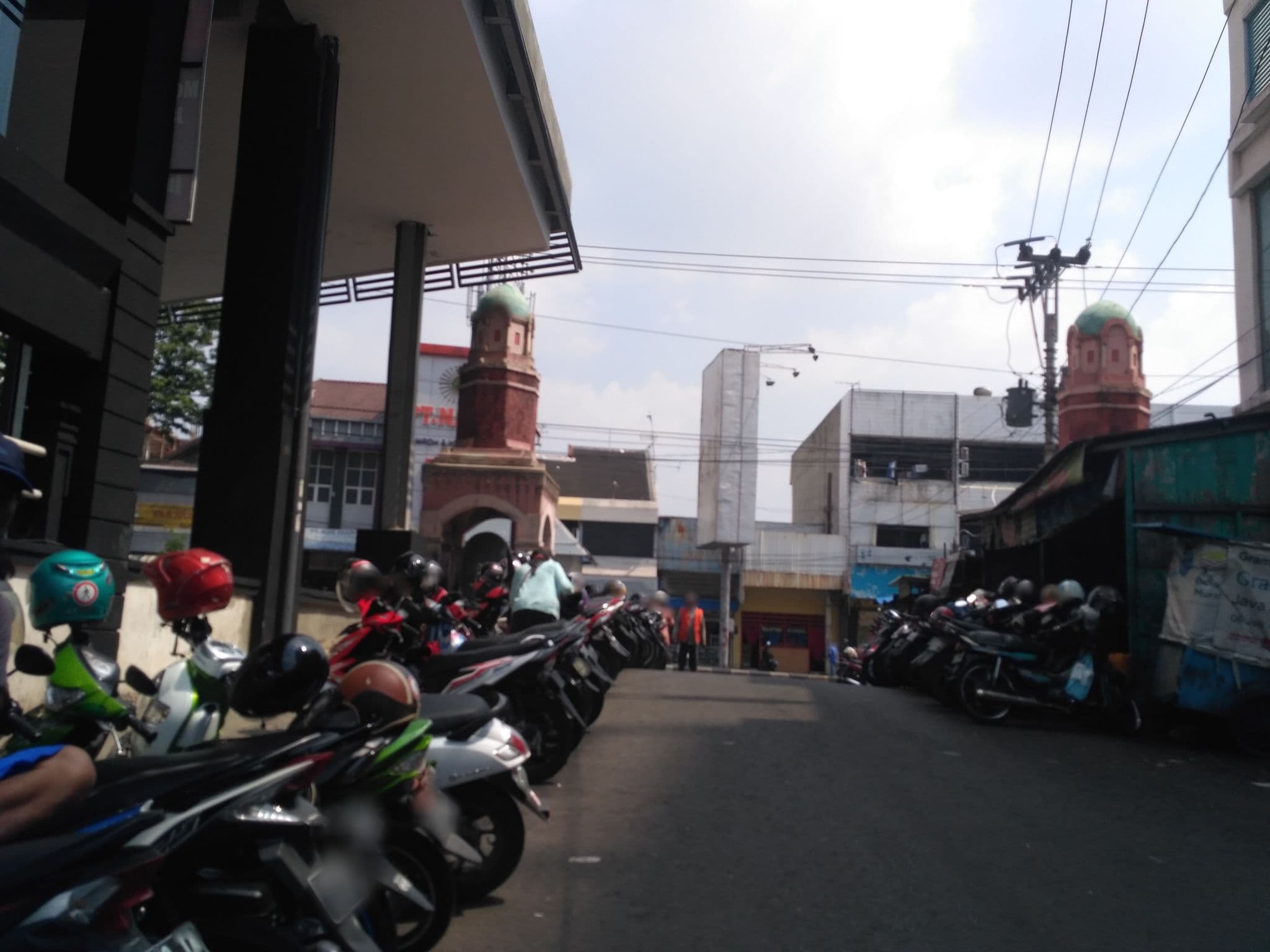 Street view near Best Western Star Hotel, Semarang — © nicolas_samosir (CC BY-SA · Mapillary)