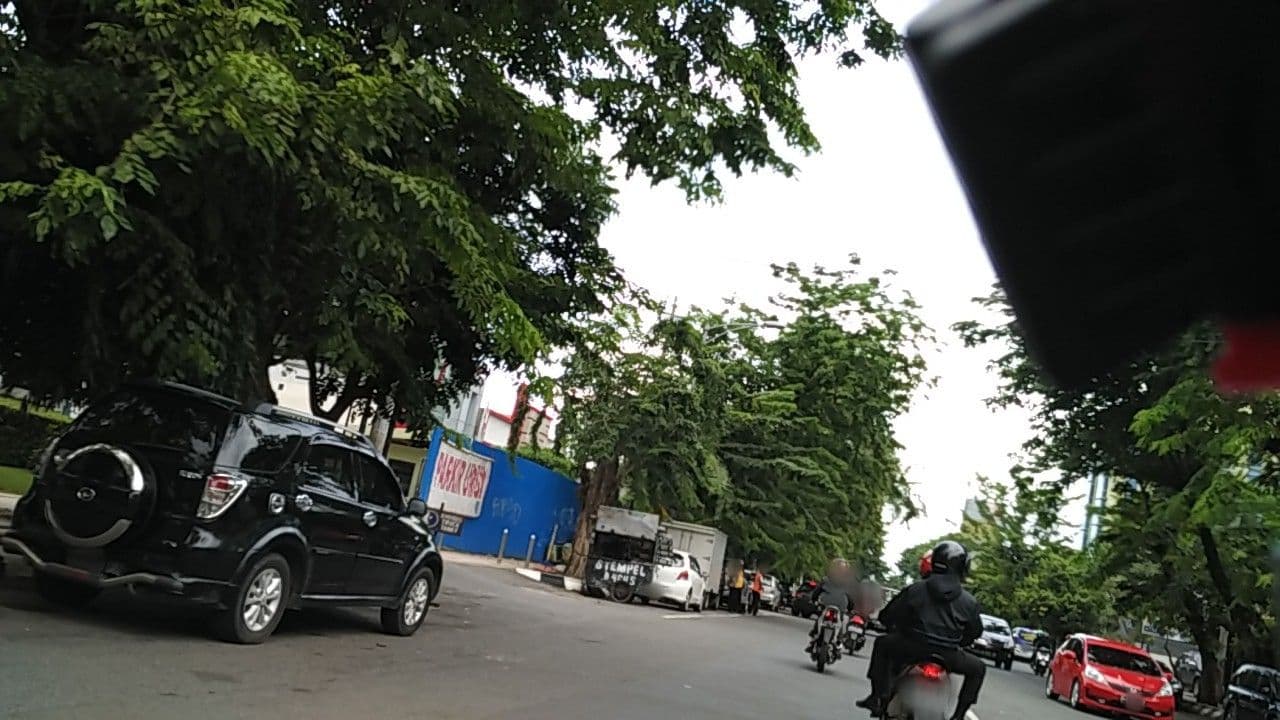 Street view near Seafood simpang lima, Semarang — © medika (CC BY-SA · Mapillary)