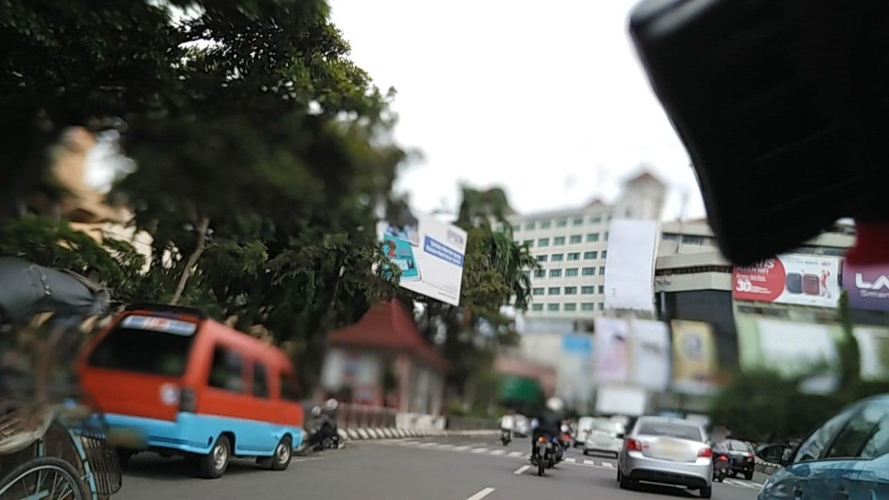 Street view near Suite Room 829 Hotel Ciputra Semarang, Semarang — © medika (CC BY-SA · Mapillary)