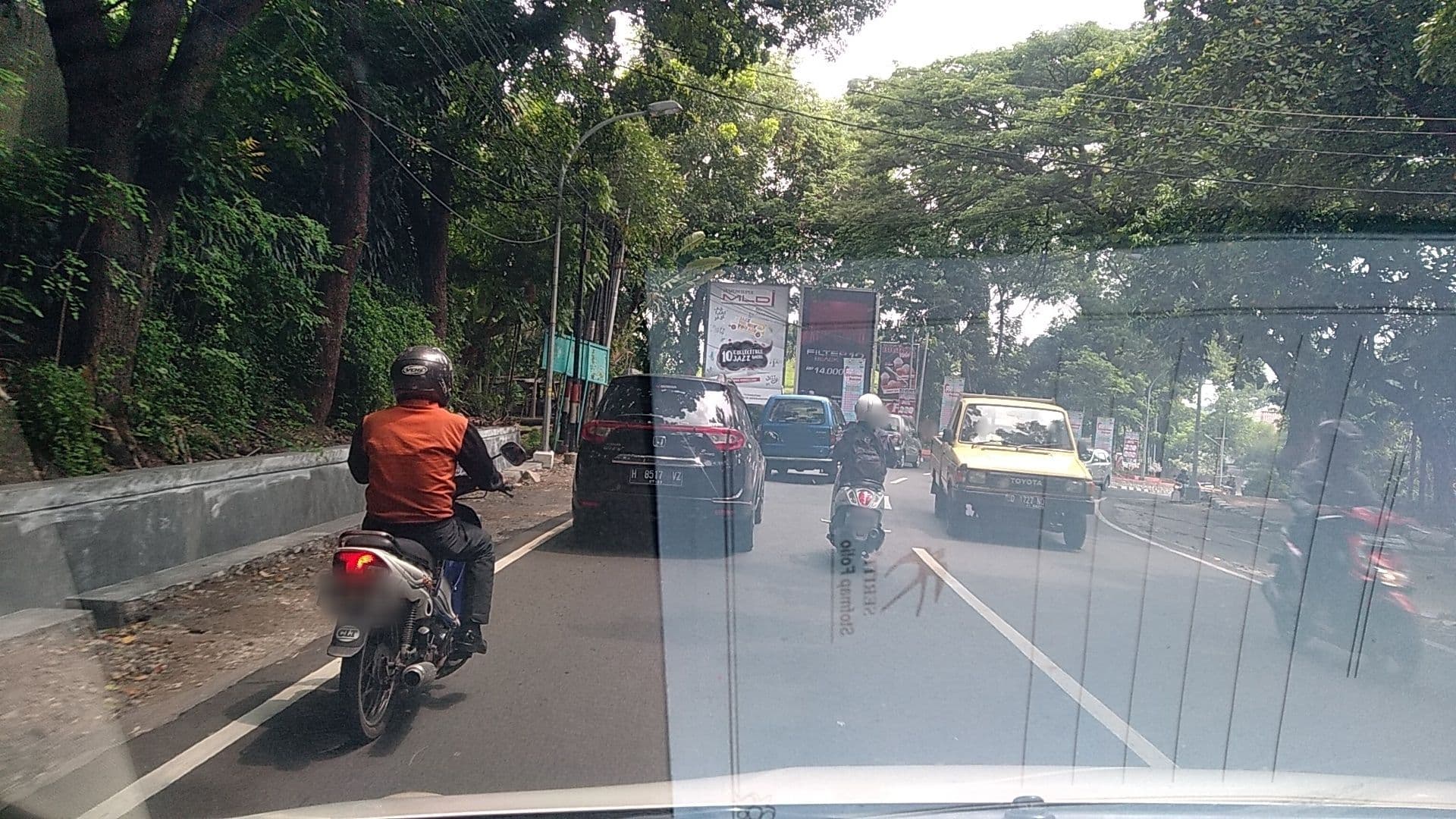Street view near favehotel Diponegoro Semarang, Semarang — © roadroid (CC BY-SA · Mapillary)