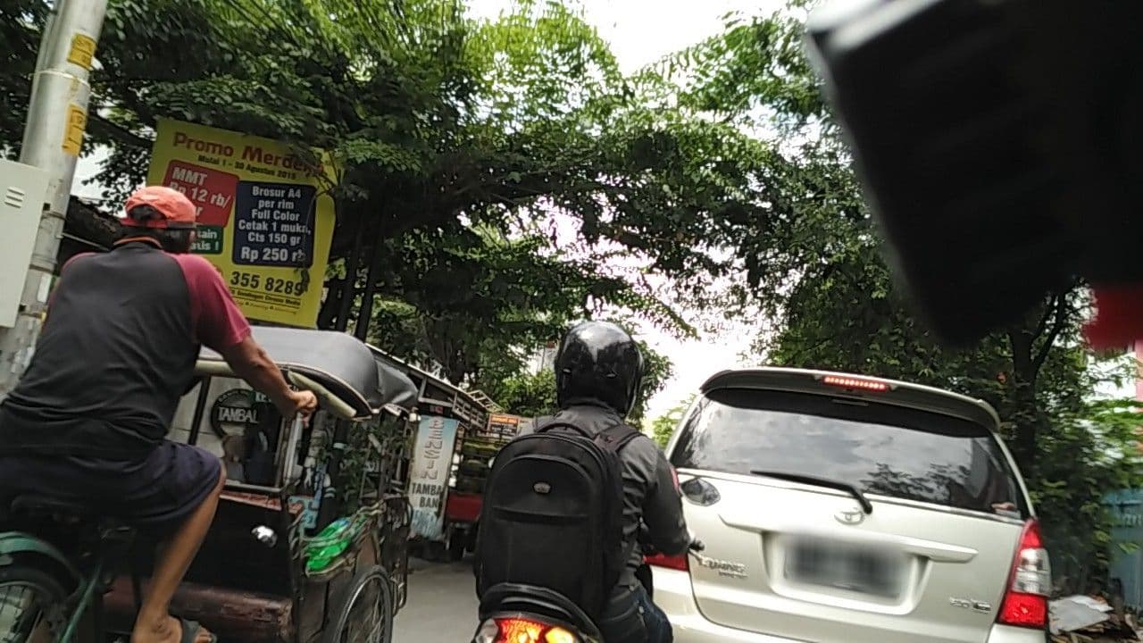 Street view near Hotel ciputra, Semarang — © medika (CC BY-SA · Mapillary)