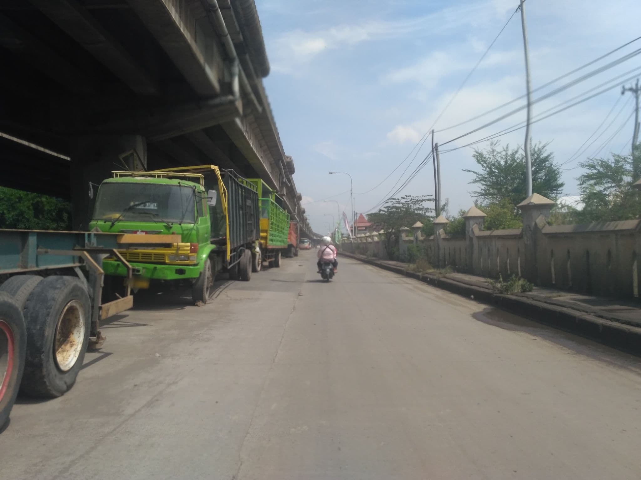 Street view near Hotel Pelangi, Semarang — © nicolas_samosir (CC BY-SA · Mapillary)