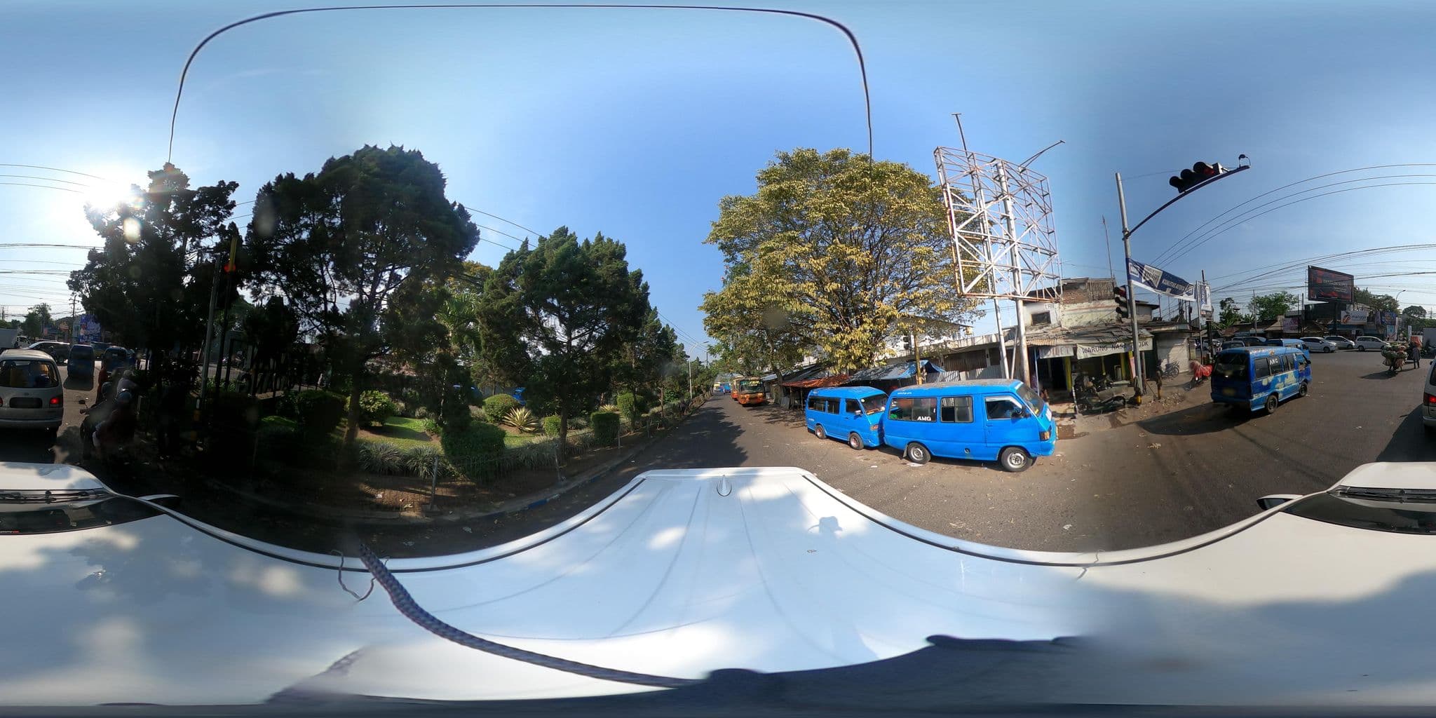 Street view near Lobi utama hotel trio indah II, Malang — © kaart_360 (CC BY-SA · Mapillary)