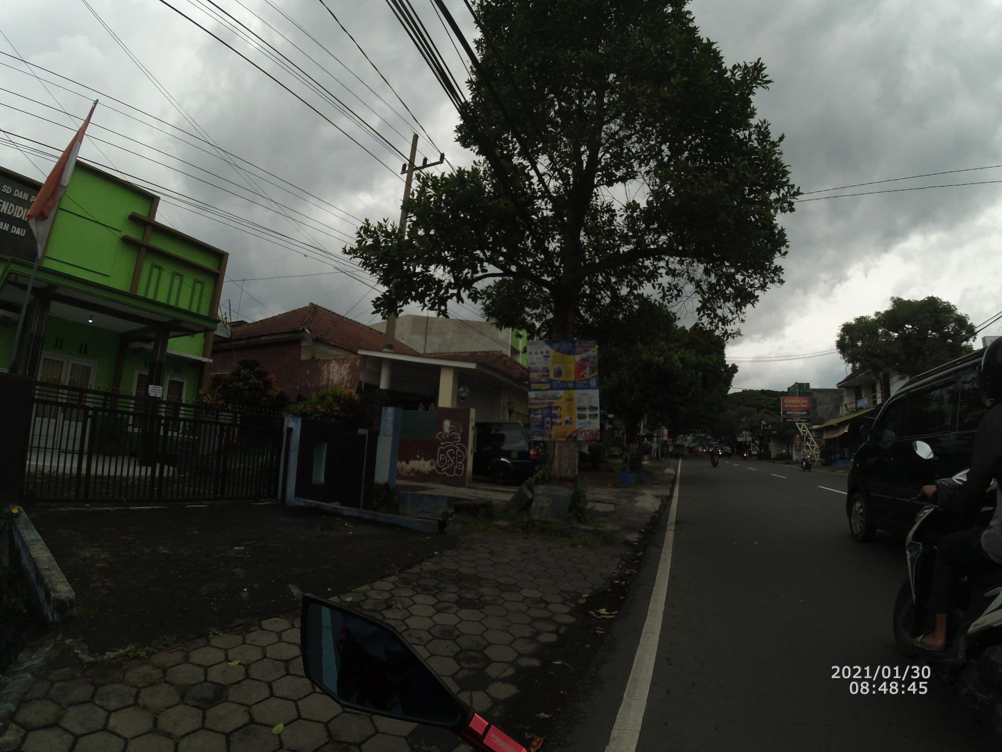 Street view near Radho Syariah Hotel, Batu — © maphunter_id (CC BY-SA · Mapillary)