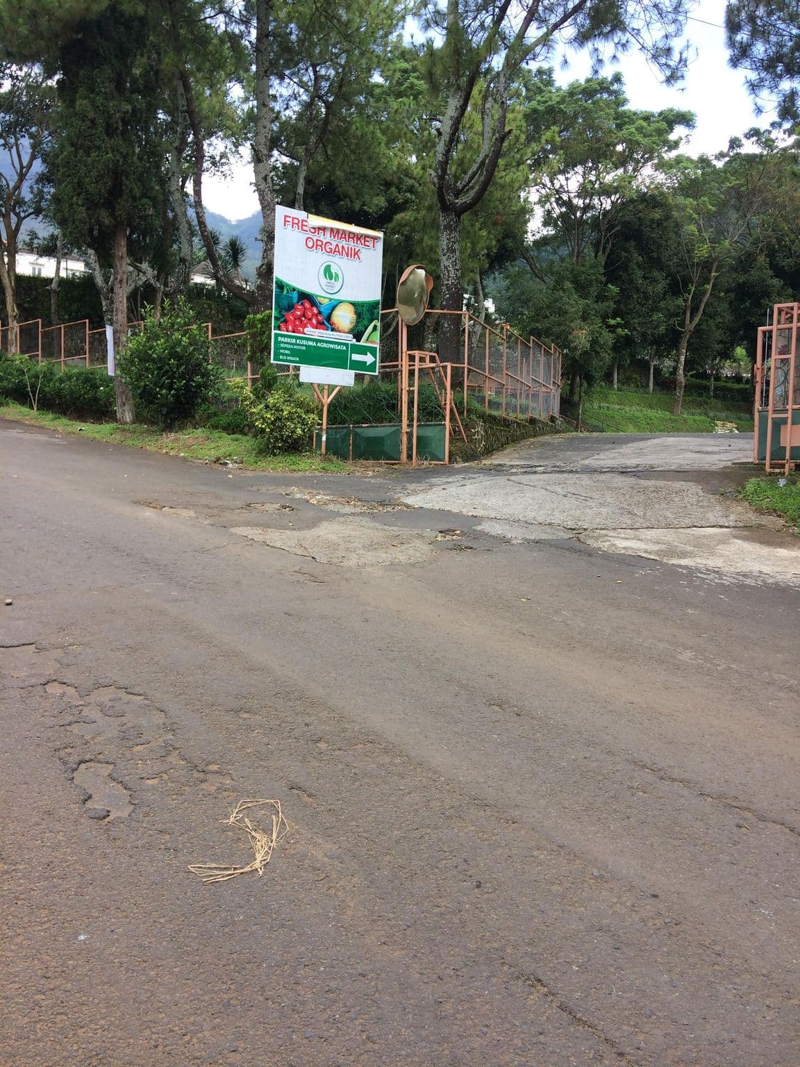 Street view near Batuque Town Villa, Batu — © maphunter_id (CC BY-SA · Mapillary)