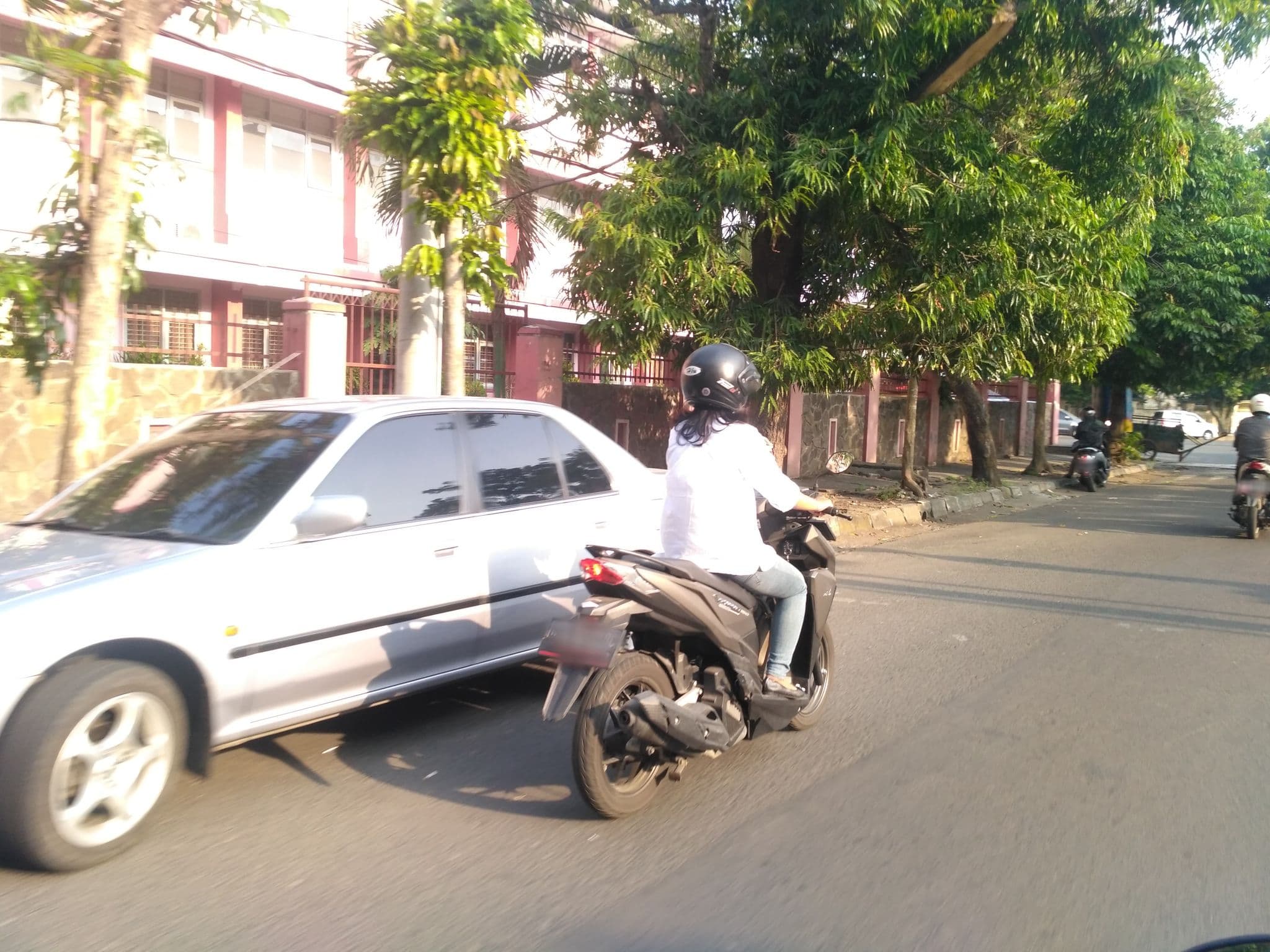 Street view near Hotel Griya Asri, Malang — © adi_sucipto (CC BY-SA · Mapillary)