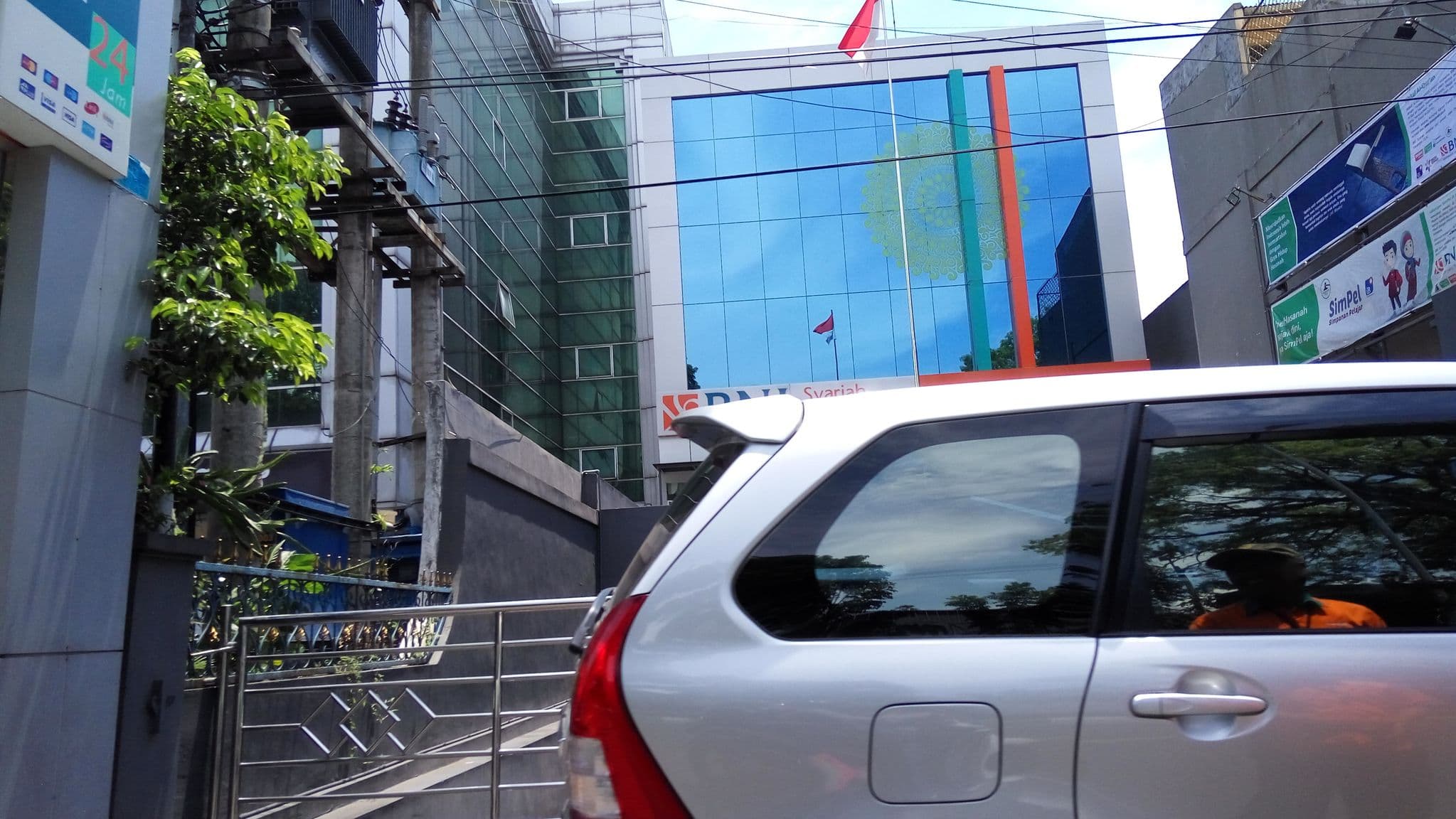 Street view near Bestwestern hotel, Malang — © arizalkawamuna (CC BY-SA · Mapillary)