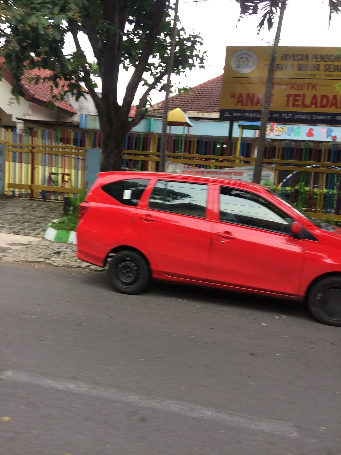 Street view near Hotel Trio Indah, Malang — © maphunter_id (CC BY-SA · Mapillary)