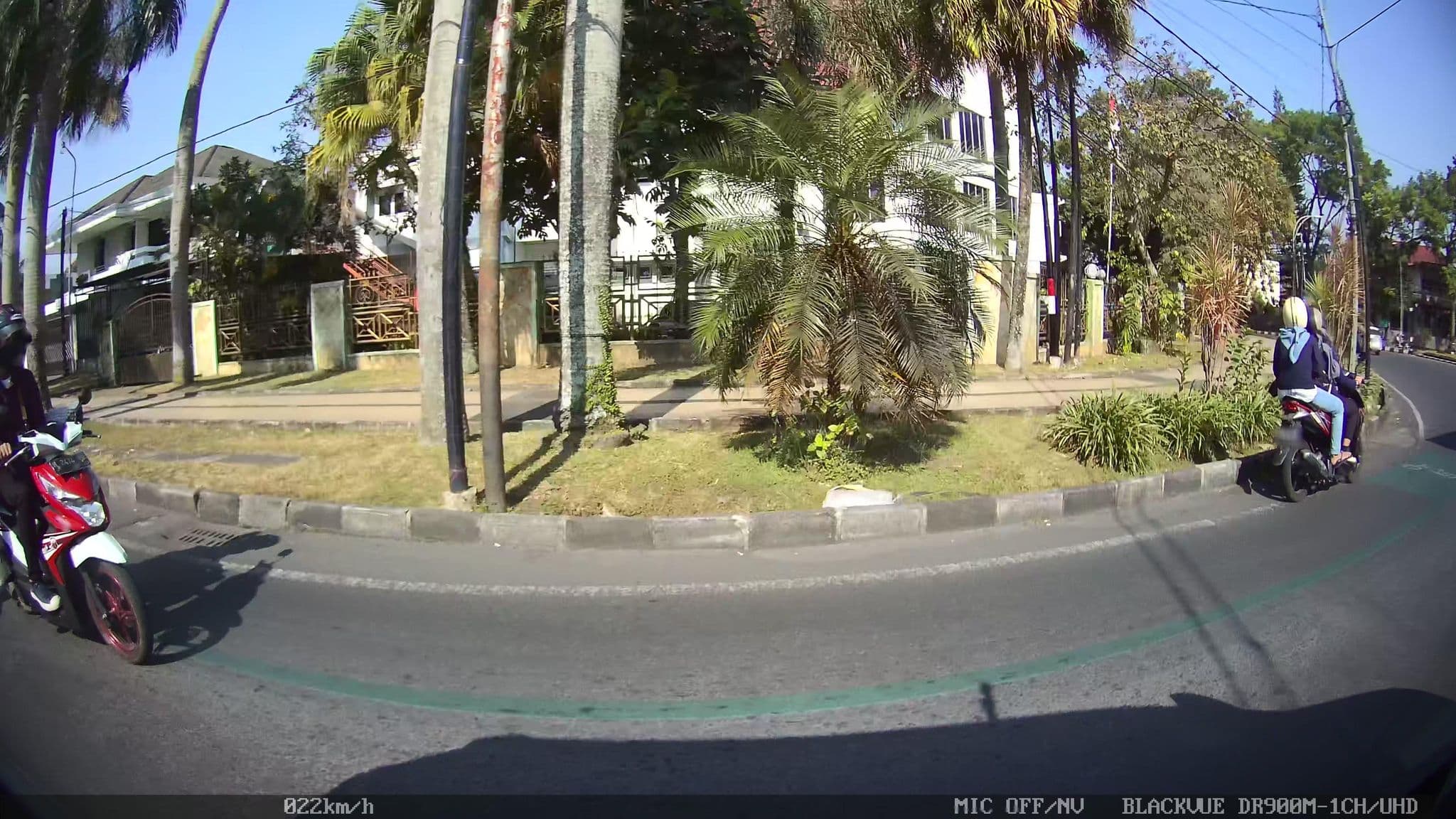 Street view near Prime Plaza Hotel, Malang — © kaart_2 (CC BY-SA · Mapillary)
