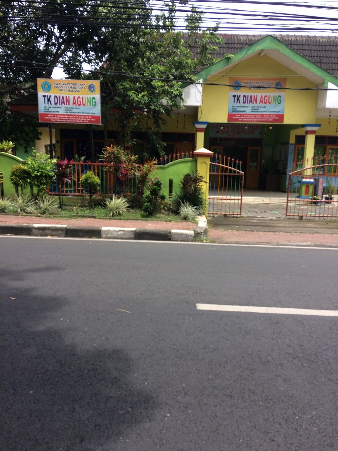 Street view near Homestay Pondok Sigura-Gura 12D Malang, Malang — © maphunter_id (CC BY-SA · Mapillary)