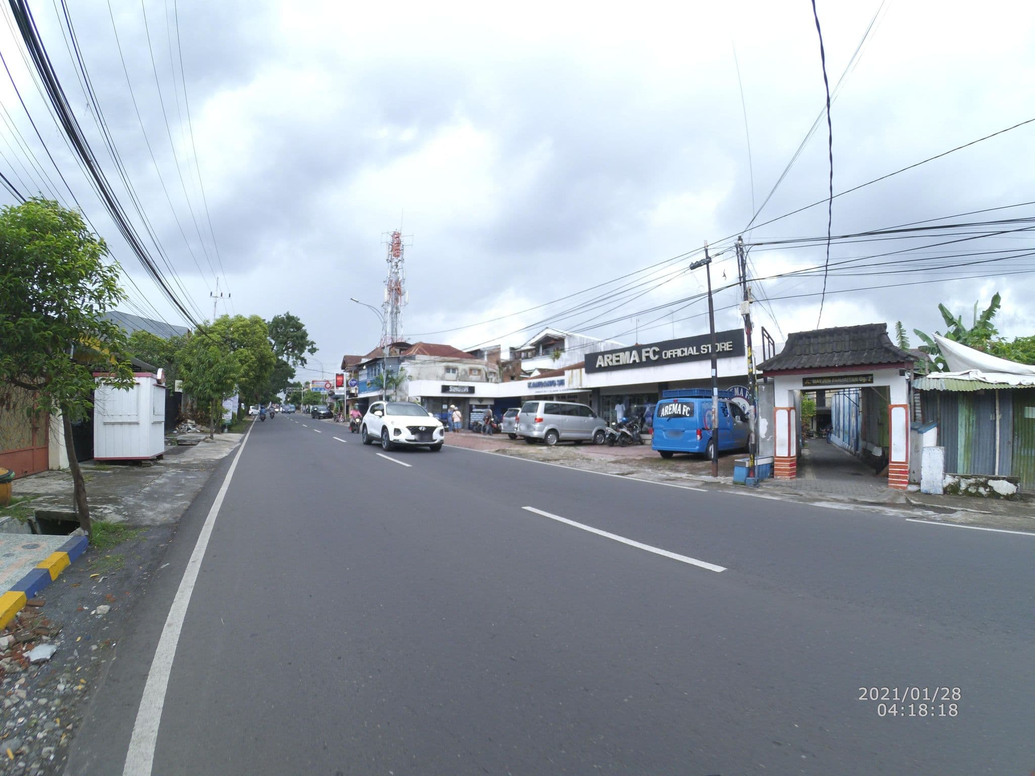 Street view near Hotel SiynZhii, Malang — © maphunter_id (CC BY-SA · Mapillary)