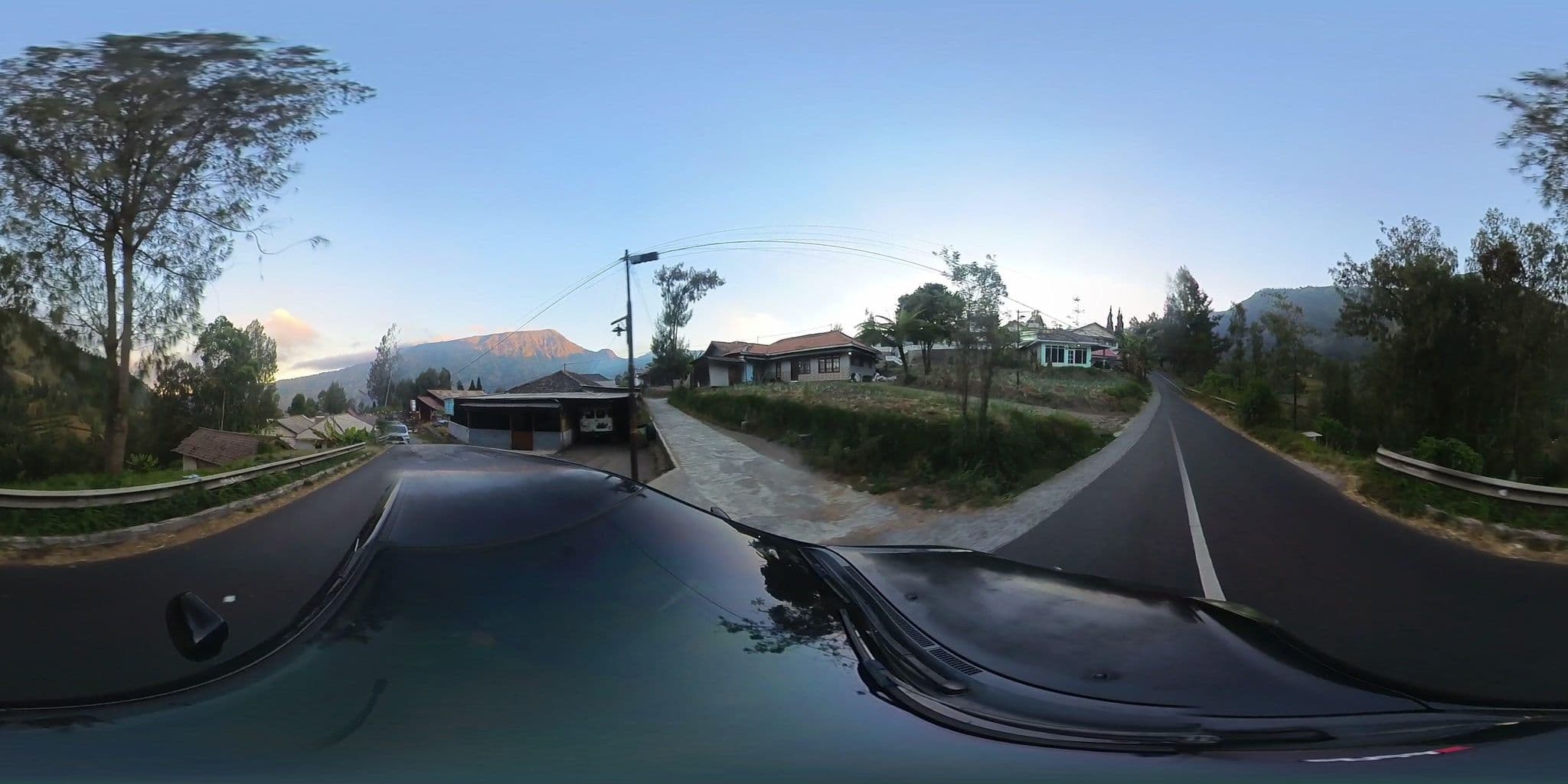 Street view near Quds royal hotel, Surabaya, Probolinggo — © Arifyabarokah123 (CC BY-SA · Mapillary)