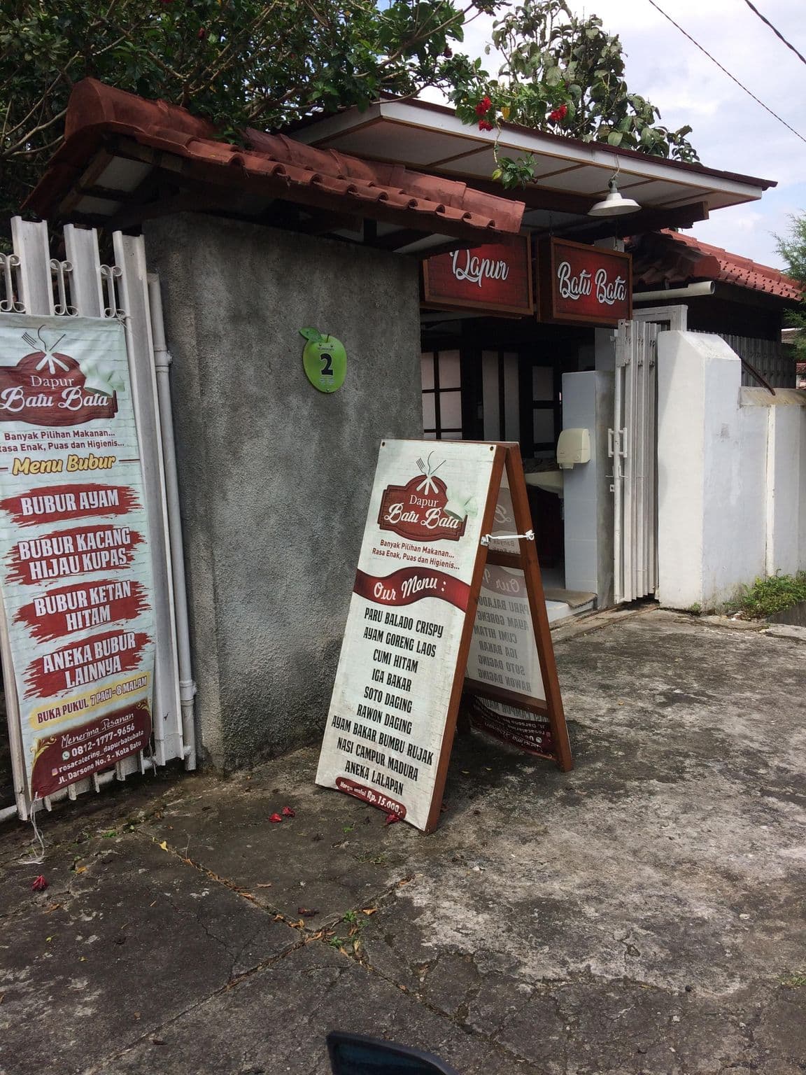 Street view near Hotel Gradia 2, Batu — © maphunter_id (CC BY-SA · Mapillary)