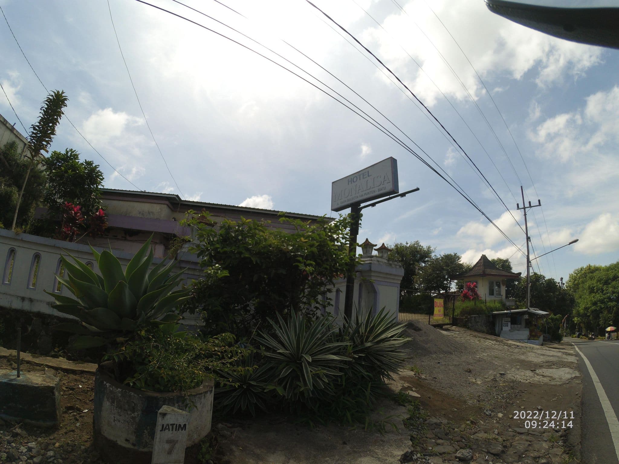 Street view near Monalisa, Batu — © maphunter_id (CC BY-SA · Mapillary)