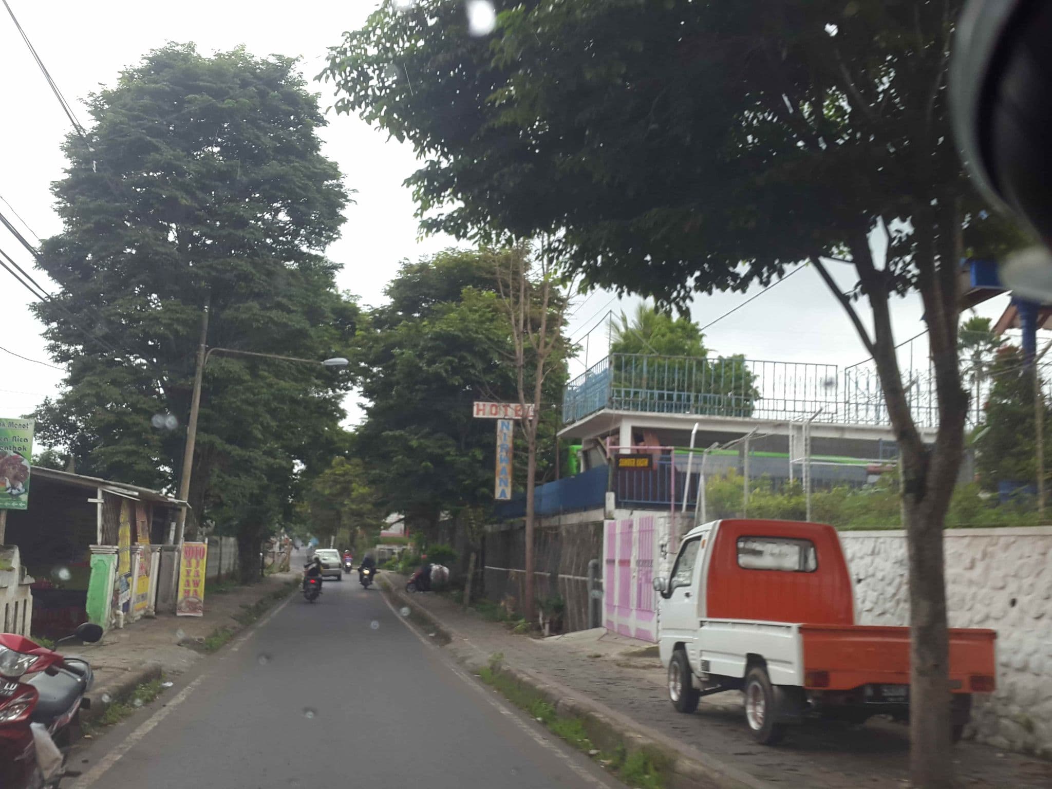 Street view near Shakila Guest House, Batu — © roadroid (CC BY-SA · Mapillary)