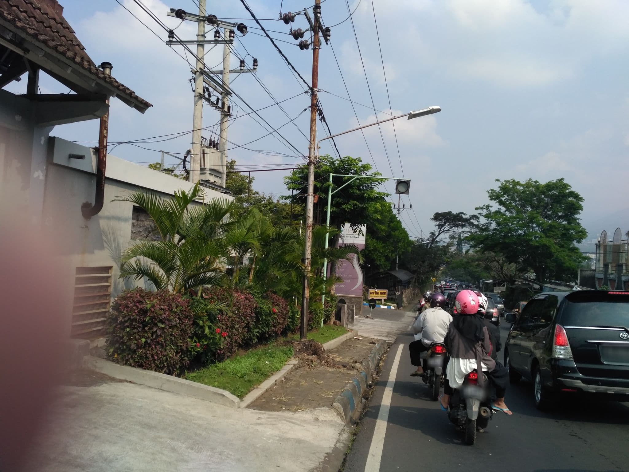 Street view near Private Villa Punten, Batu — © adi_sucipto (CC BY-SA · Mapillary)
