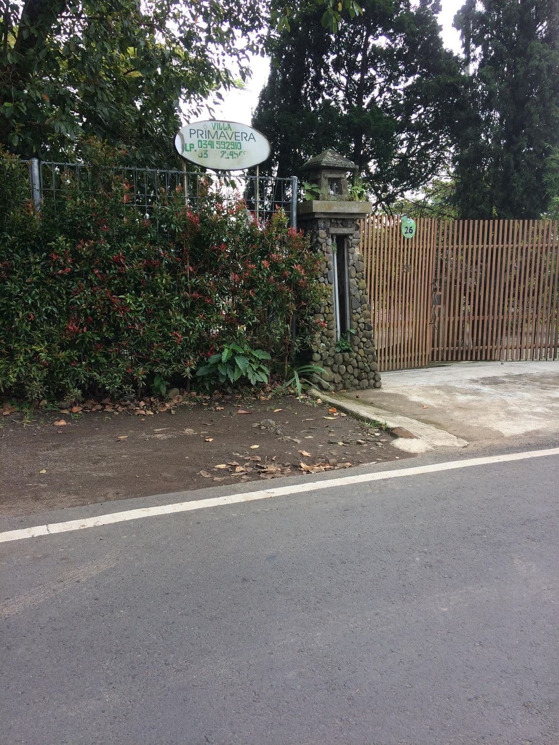 Street view near Villa Primafera, Batu — © maphunter_id (CC BY-SA · Mapillary)