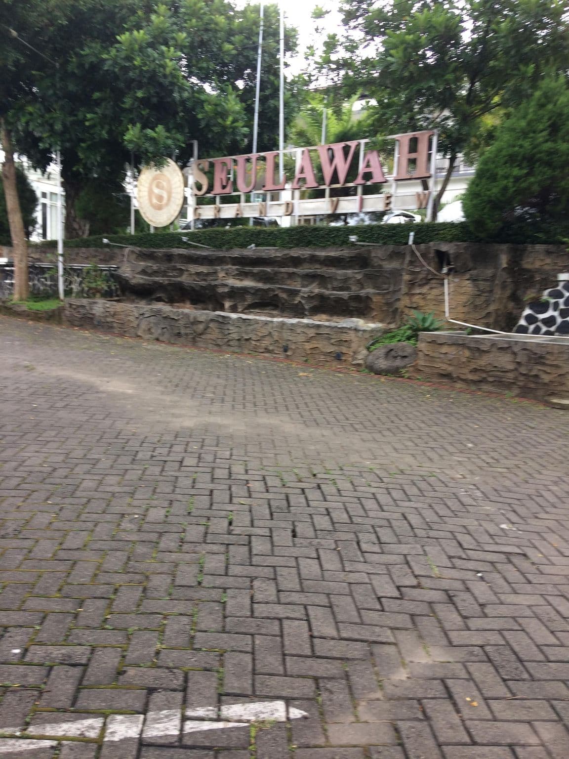 Street view near SEULAWAH Grand View Batu, Batu — © maphunter_id (CC BY-SA · Mapillary)