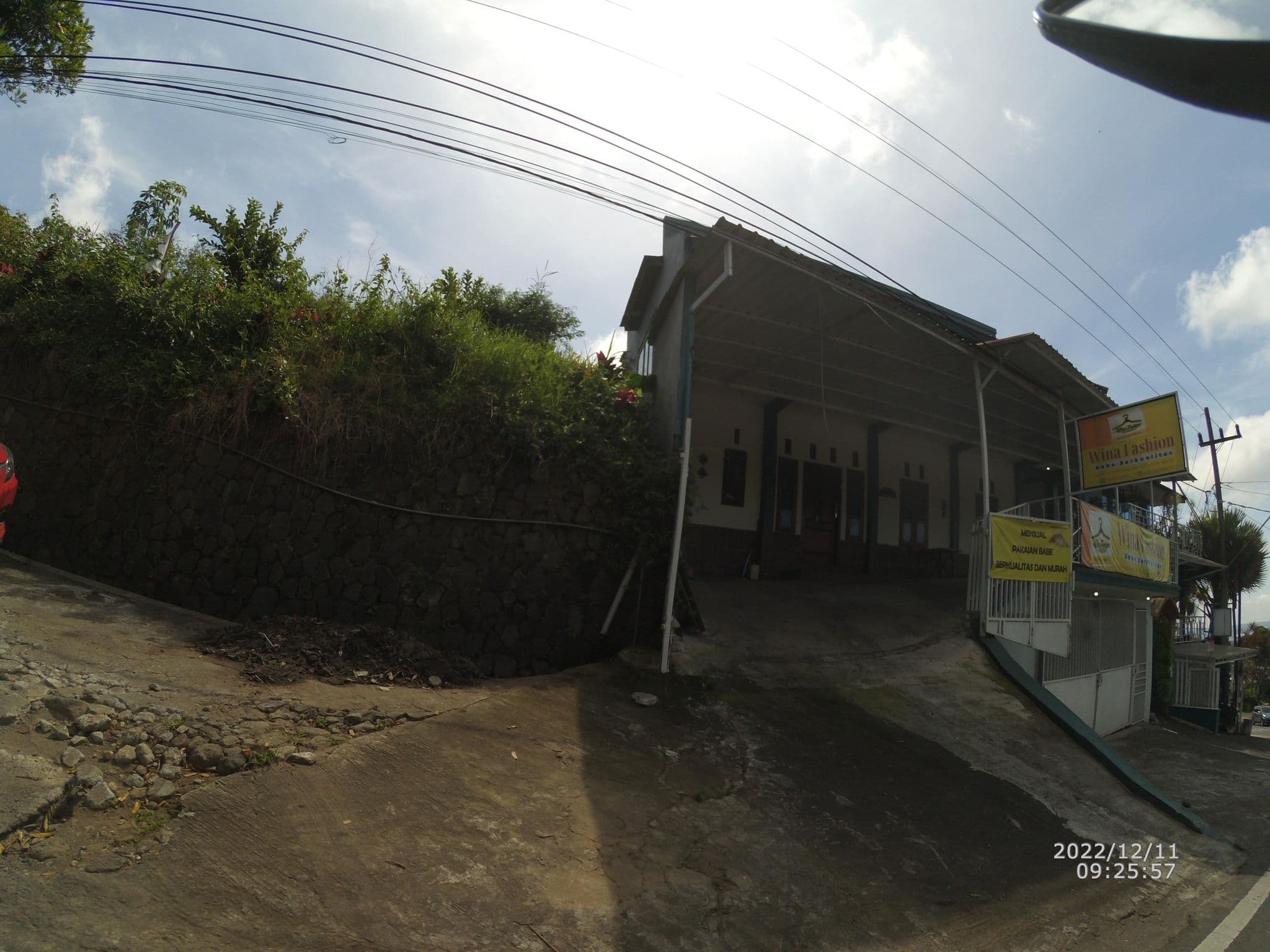 Street view near Pondok Dahlia, Batu — © maphunter_id (CC BY-SA · Mapillary)