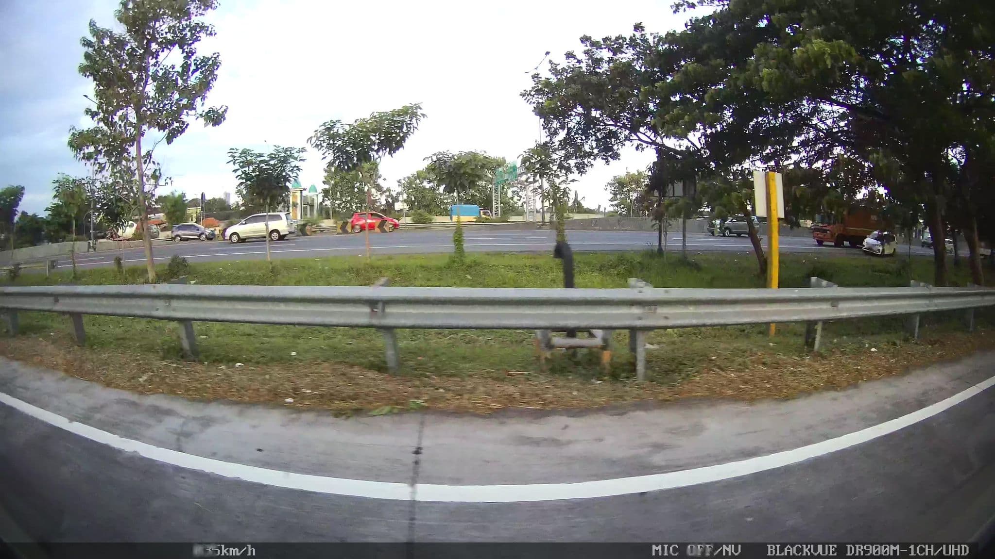 Street view near Kamar Ortu, Gedangan — © kaart_2 (CC BY-SA · Mapillary)