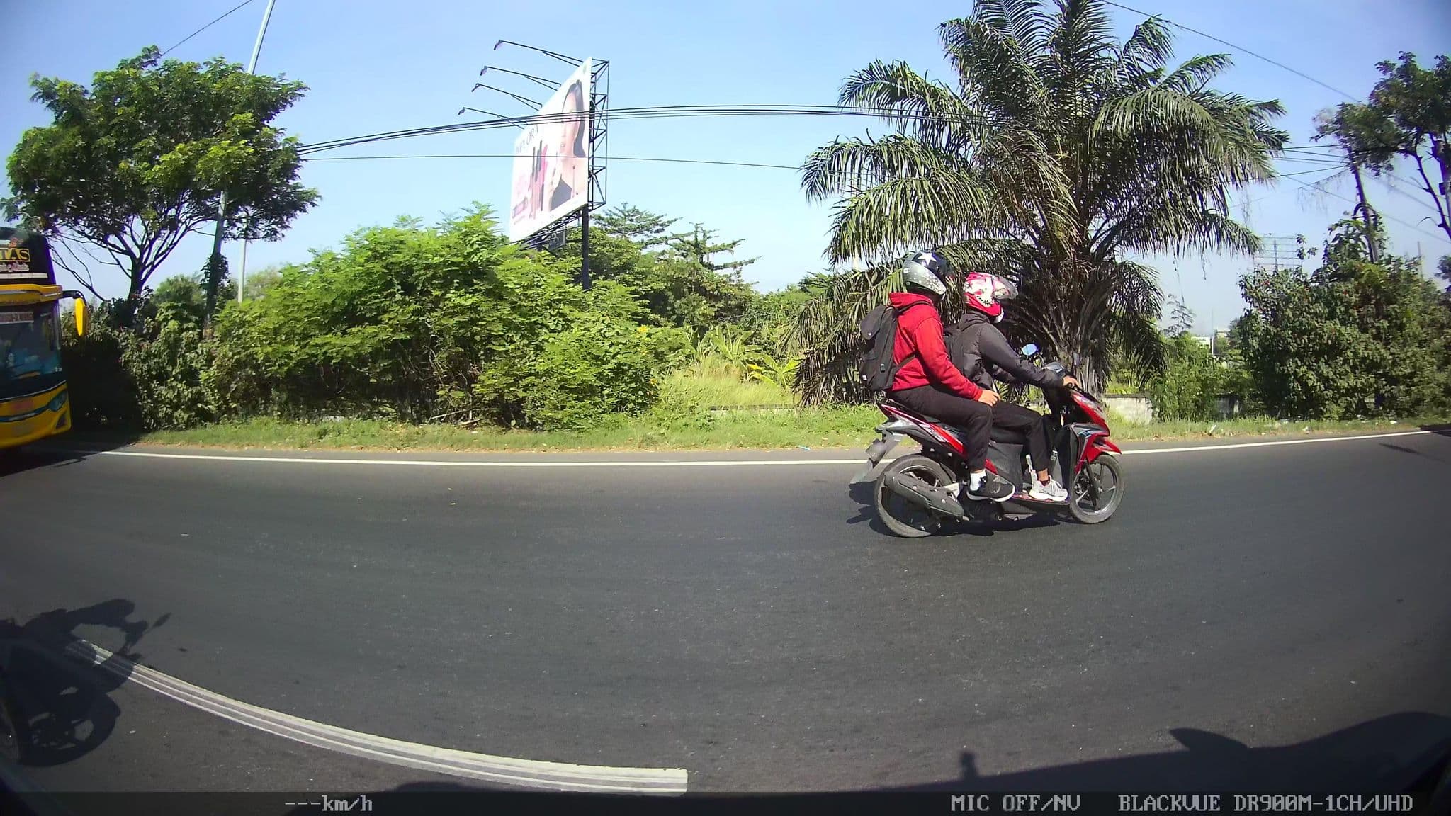 Street view near penginapan "RAFA" ruko ramayana block E no 27 bungurasih, Gedangan — © kaart_2 (CC BY-SA · Mapillary)