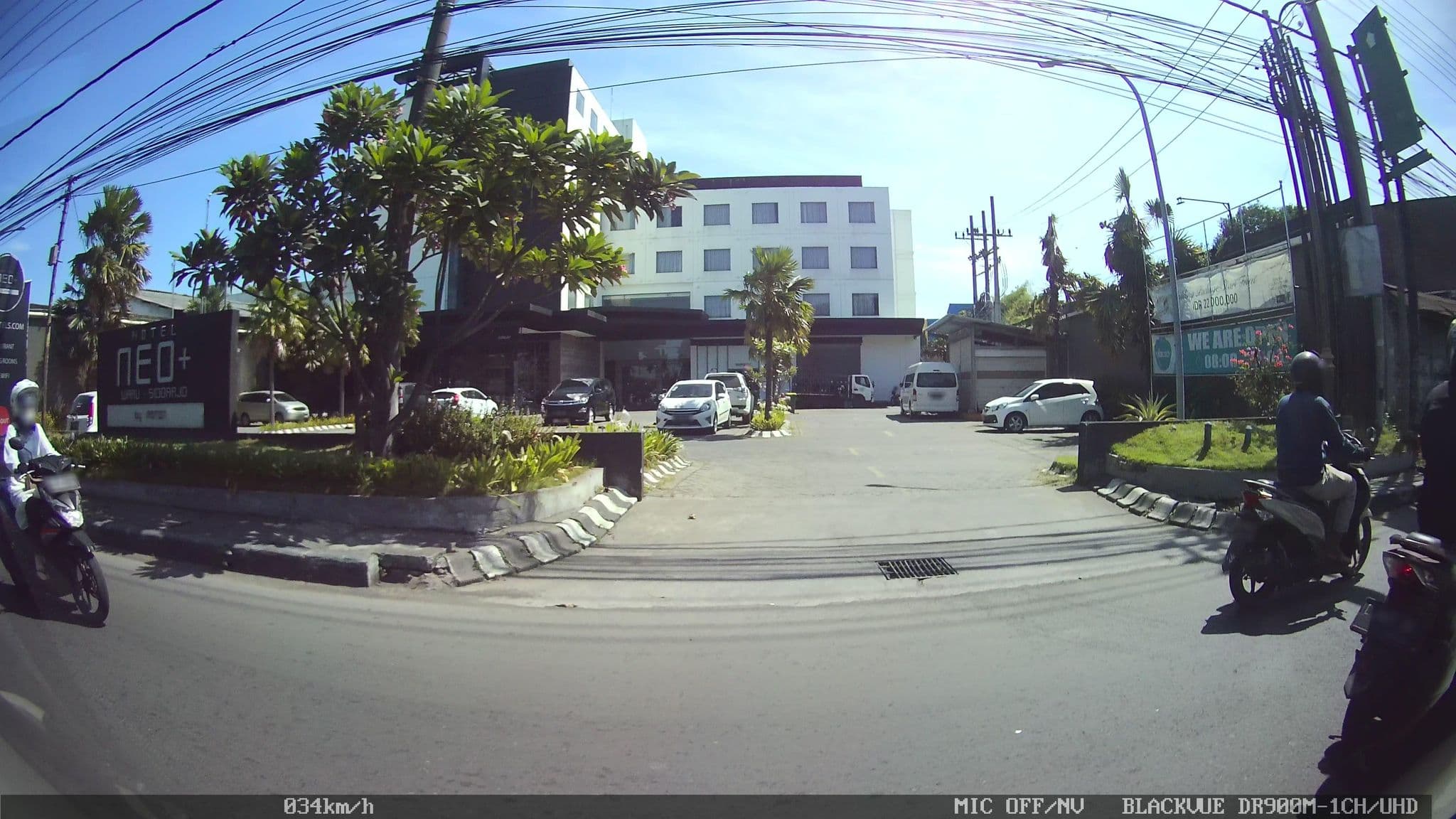 Street view near Hotel Neo+ By Aston, Gedangan — © kaart_2 (CC BY-SA · Mapillary)