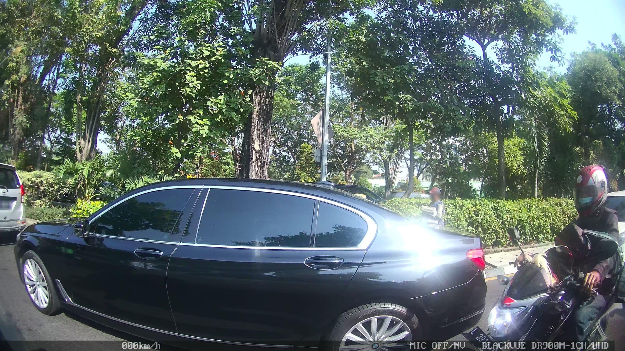 Street view near Hotel Cemara, Surabaya — © kaart_2 (CC BY-SA · Mapillary)