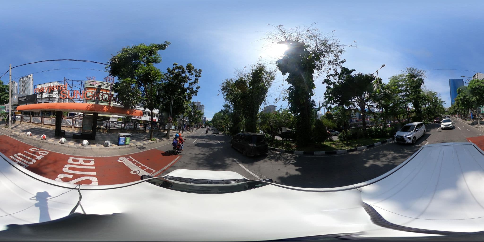 Street view near Hotel Royal Residence, Surabaya — © kaart_360 (CC BY-SA · Mapillary)