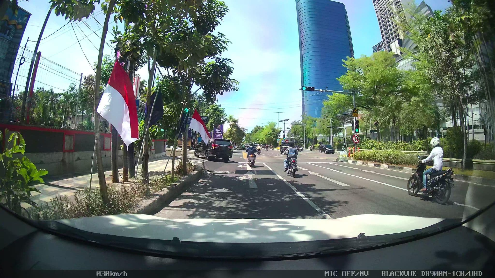 Street view near Somerset Hotel & Residence, Surabaya — © kaart_2 (CC BY-SA · Mapillary)
