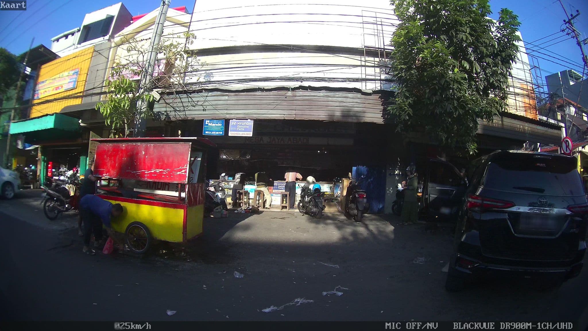 Street view near Mess TNI-AL, Surabaya — © kaart_2 (CC BY-SA · Mapillary)