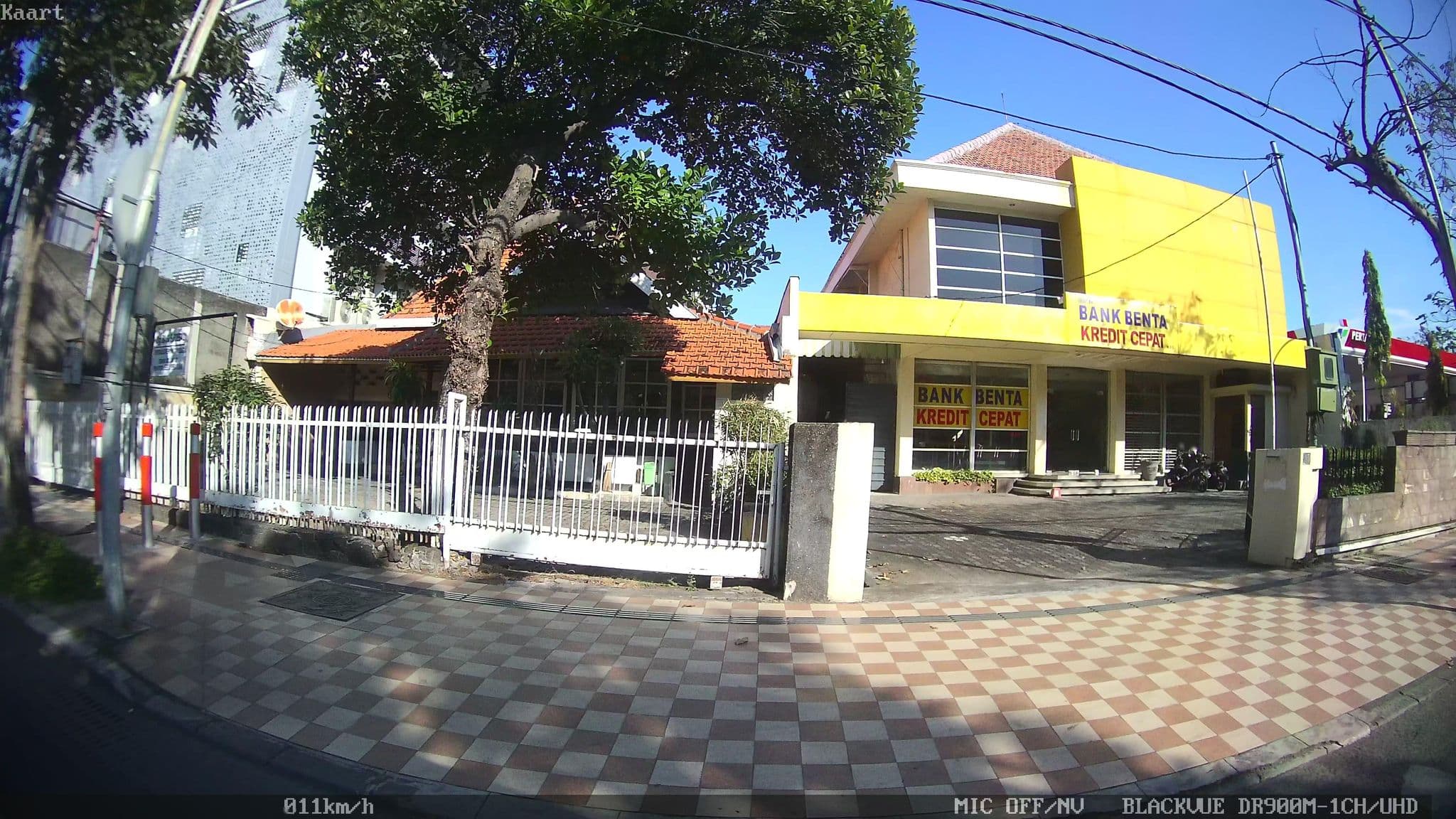 Street view near AR+OTEL, Surabaya — © kaart_2 (CC BY-SA · Mapillary)