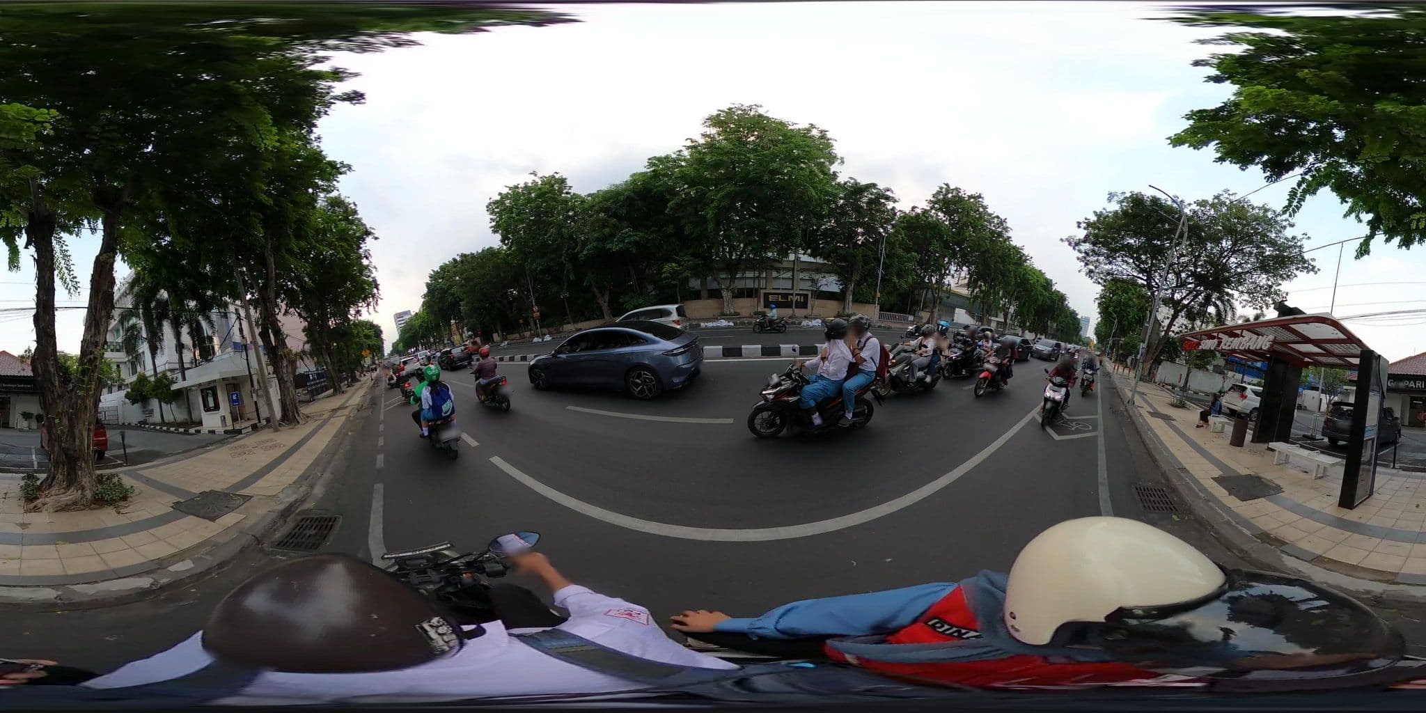 Street view near Hotel Bekizaar Surabaya, Surabaya — © danbjoseph (CC BY-SA · Mapillary)