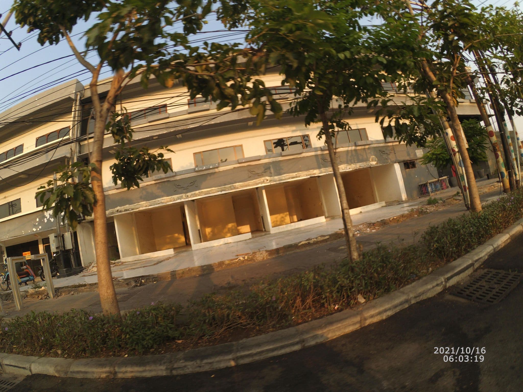 Street view near hotel manyar, banyuwangi, Surabaya — © maphunter_id (CC BY-SA · Mapillary)